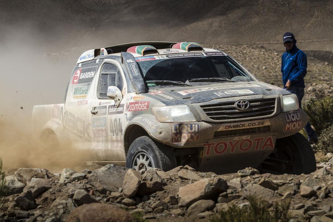 Thomas Rundle Dakar 2014 – Thomas Rundle and Juan Mohr Toyota Hilux