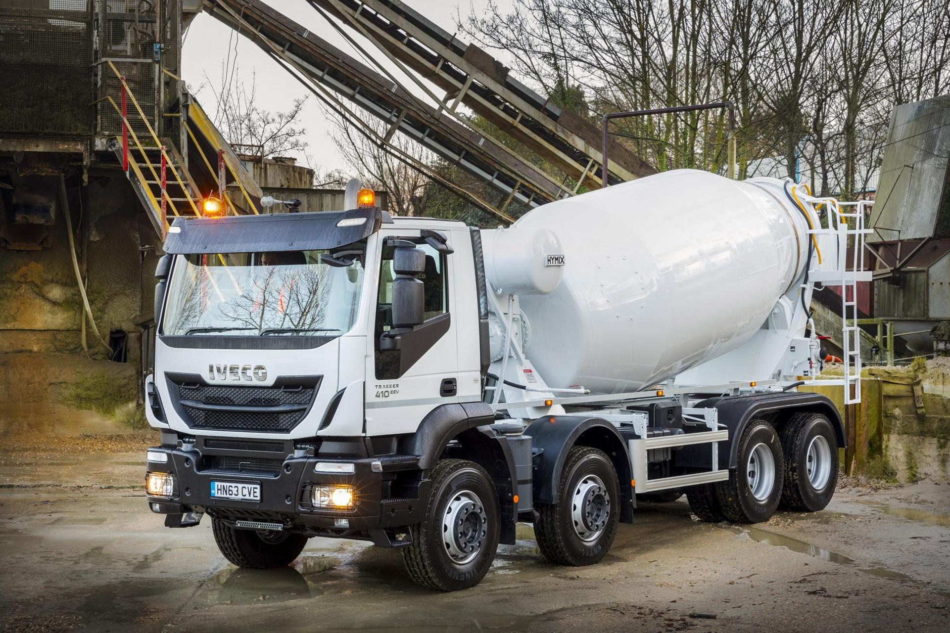IVECO TRAKKER HI-LAND MIXES IT WITH JOHNSTON SERVICES