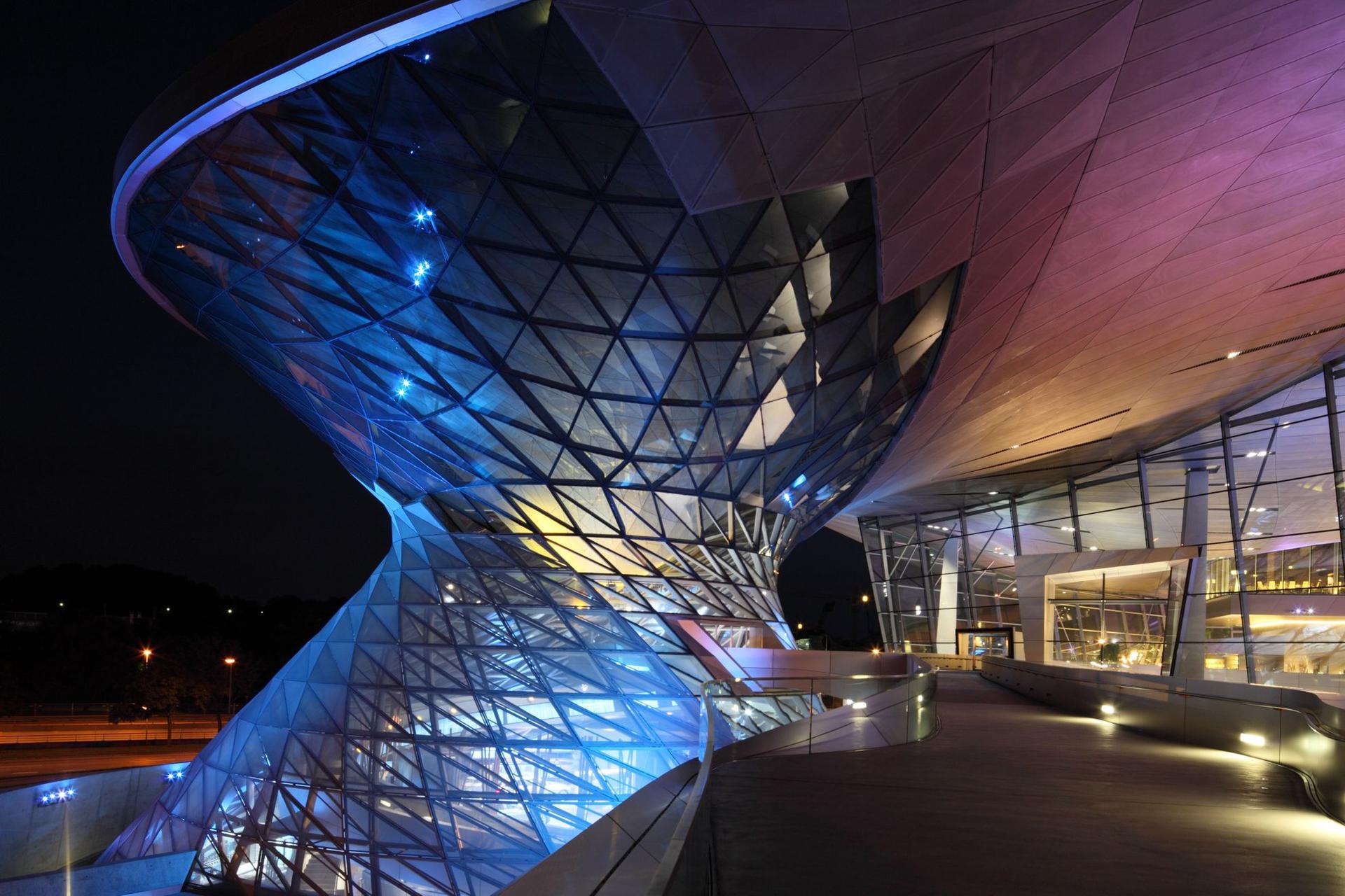 BMW Welt Gets 2.93 million visitors in 2013