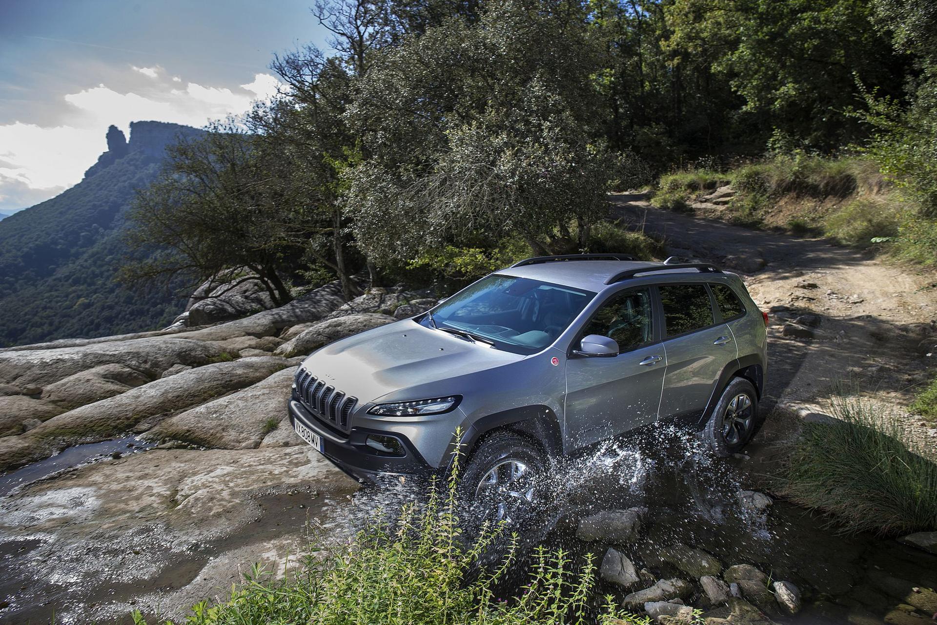 All-new Jeep® Cherokee Diesel Débuts at Geneva Motor Show