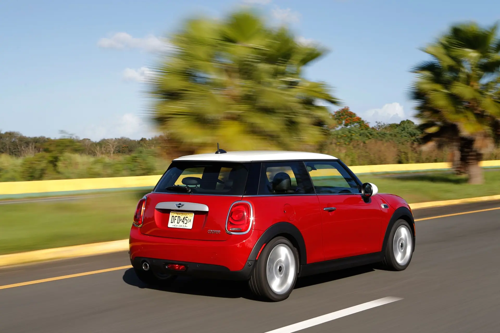 MINI_Cooper_S_2014