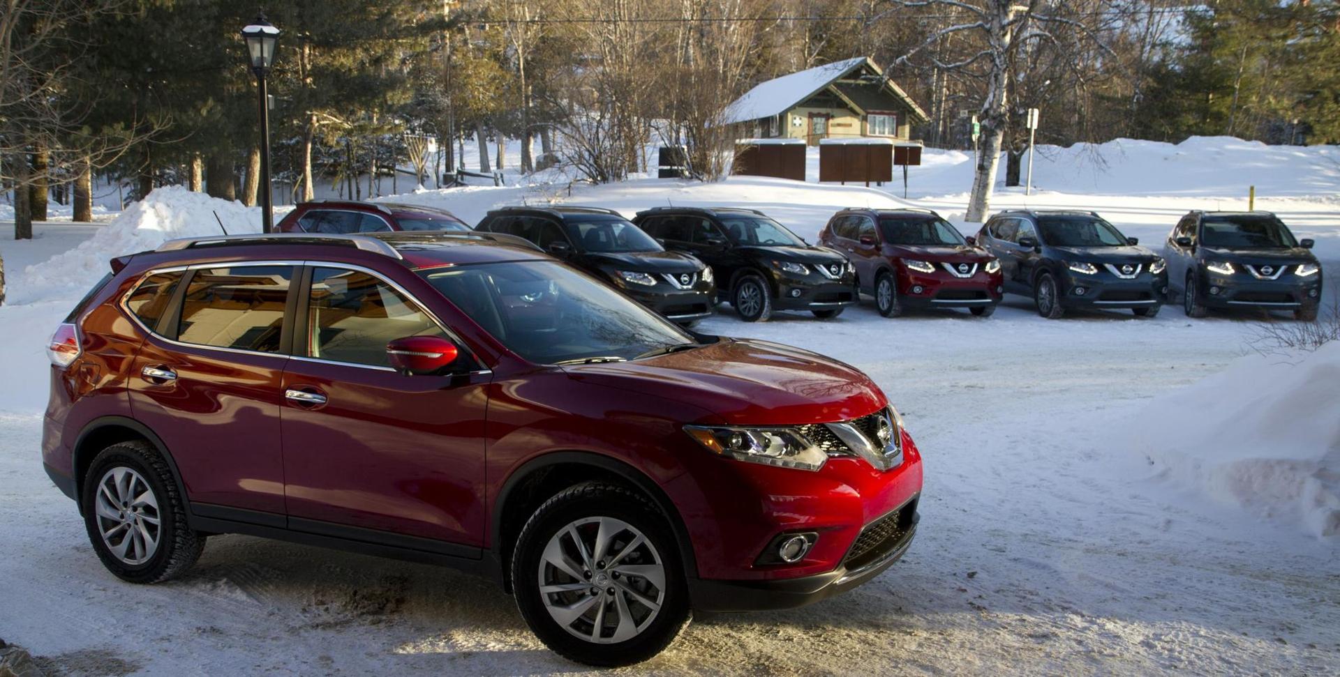 NISSAN ROGUE TAKES TO ICE TRACK IN CANADA