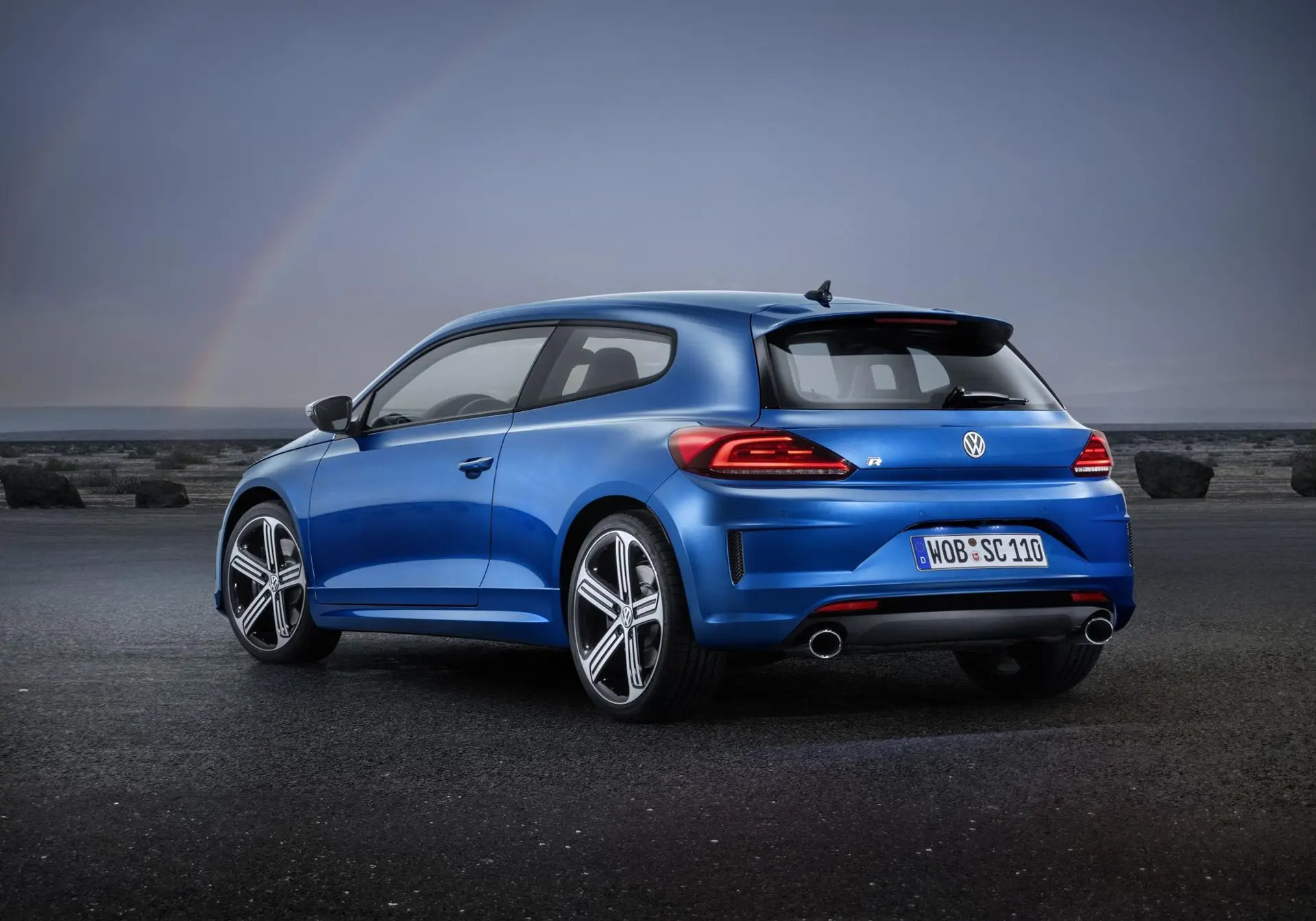 Volkswagen_Scirocco_2014
