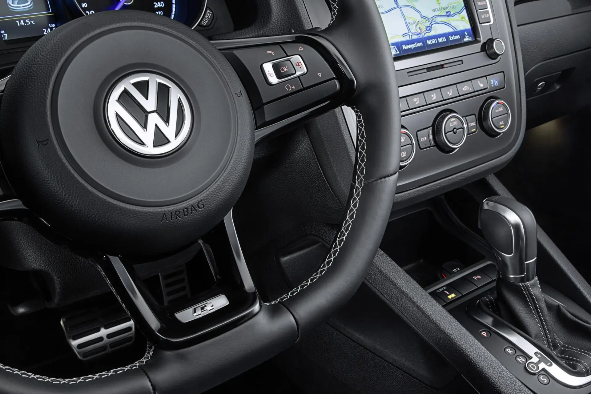 Volkswagen_Scirocco_Interior