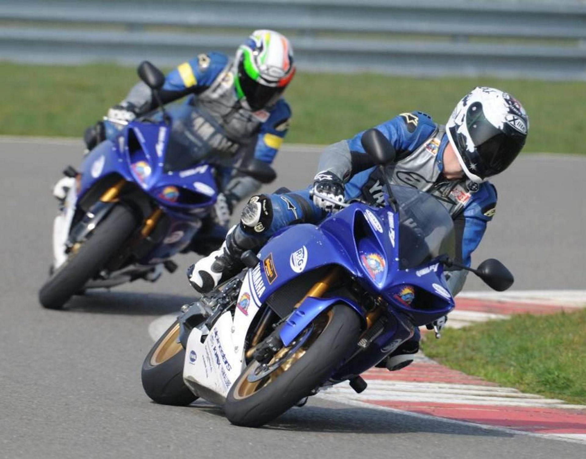CHEQUERED FLAG FOR YAMAHA MOTOR UK AND CALIFORNIA SUPERBIKE SCHOOL