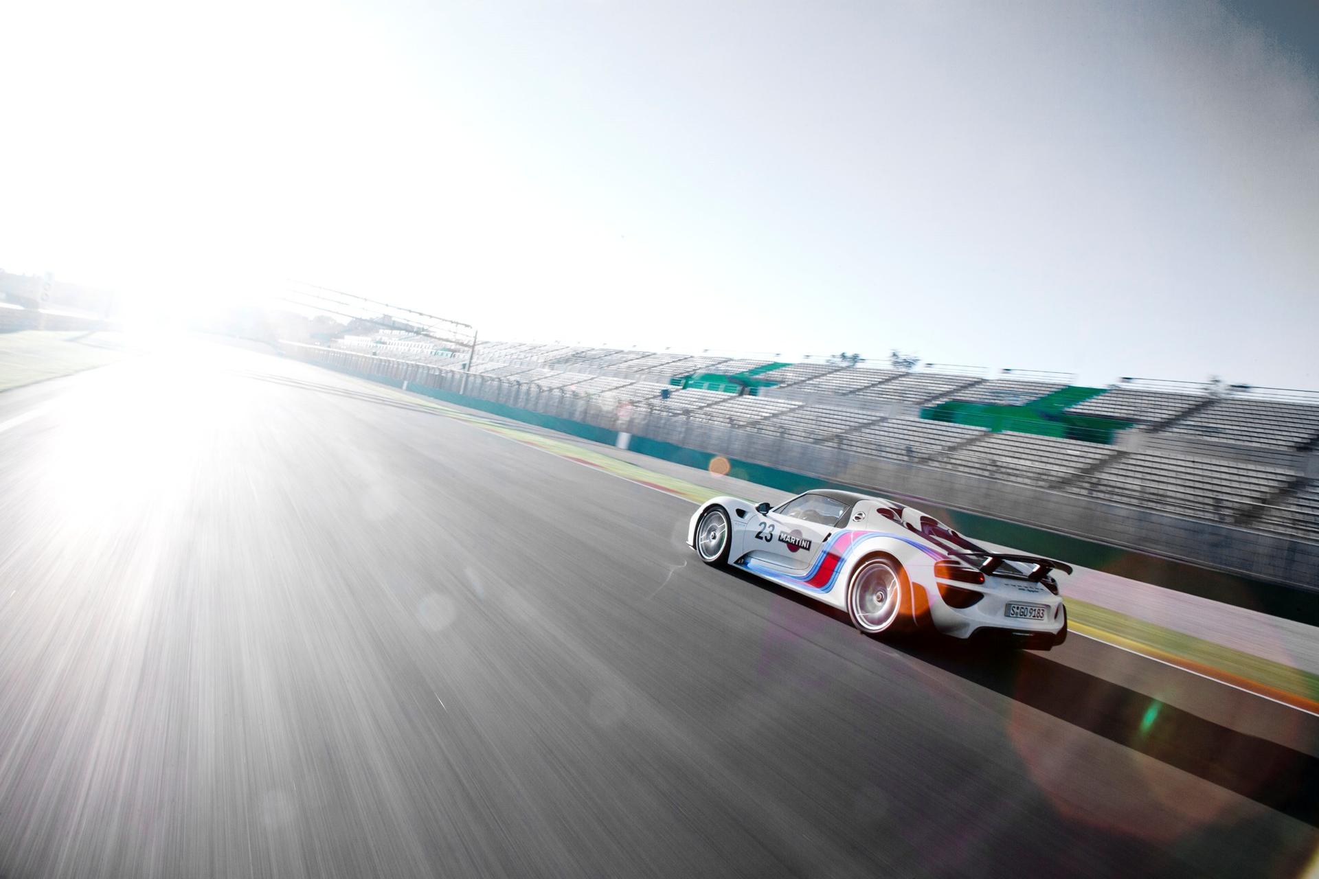 Porsche to Start on Pole Position GTLM