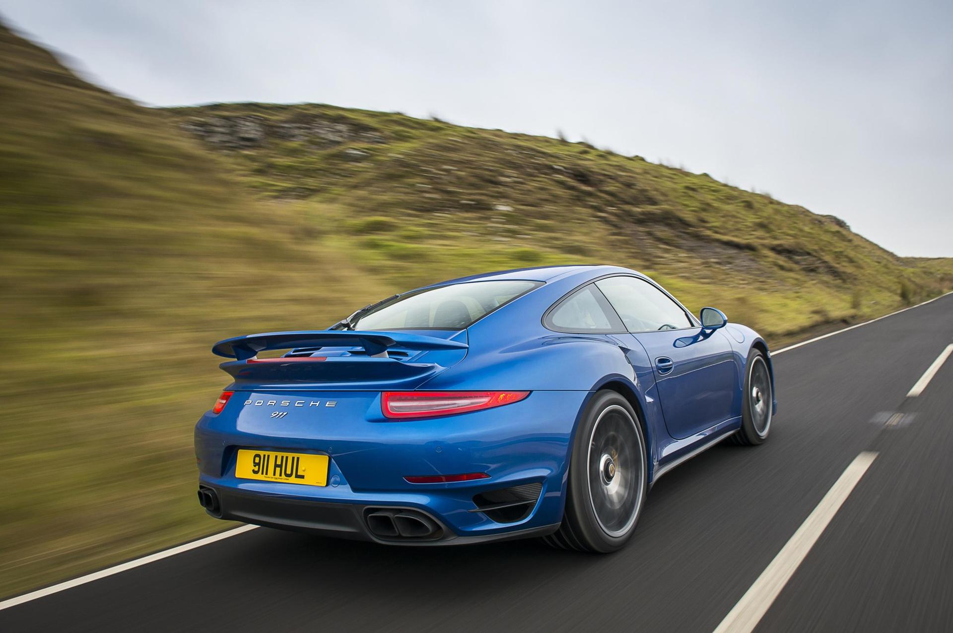 PORSCHE ACHIEVES RECORD FIGURES FOR DELIVERIES, REVENUE AND PROFIT