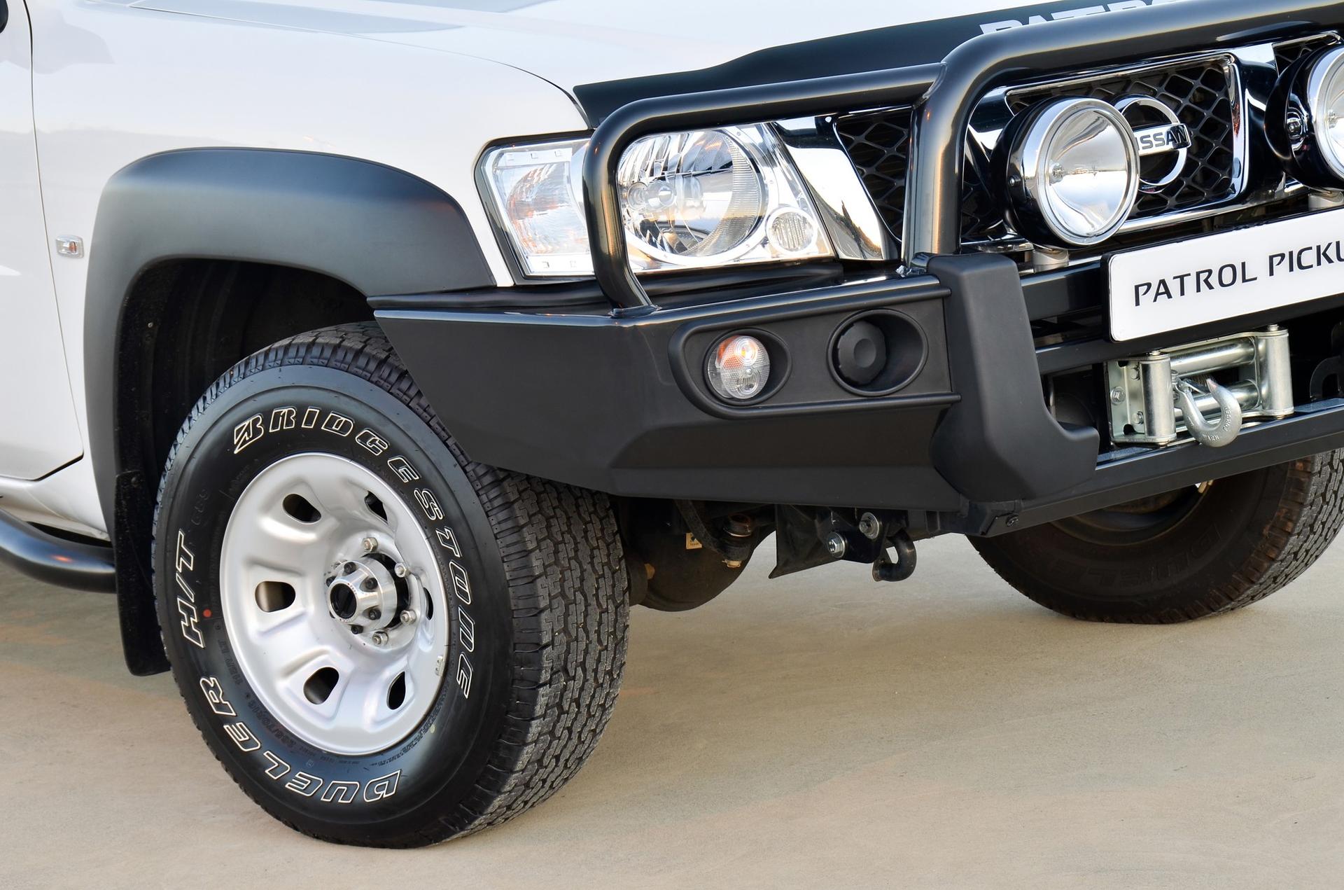 Nissan Patrol Pickup 2014