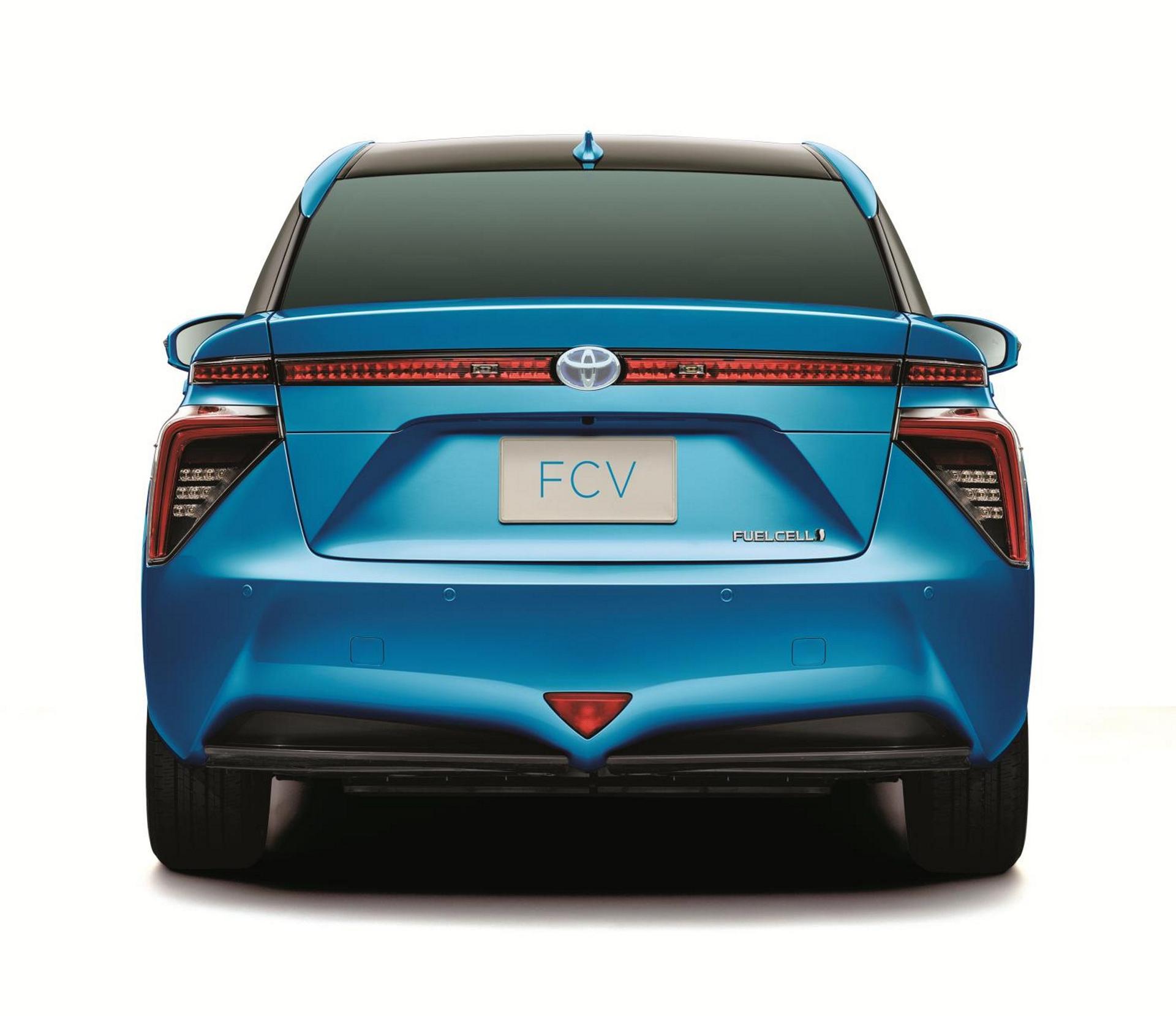 Toyota Fuel Cell Sedan