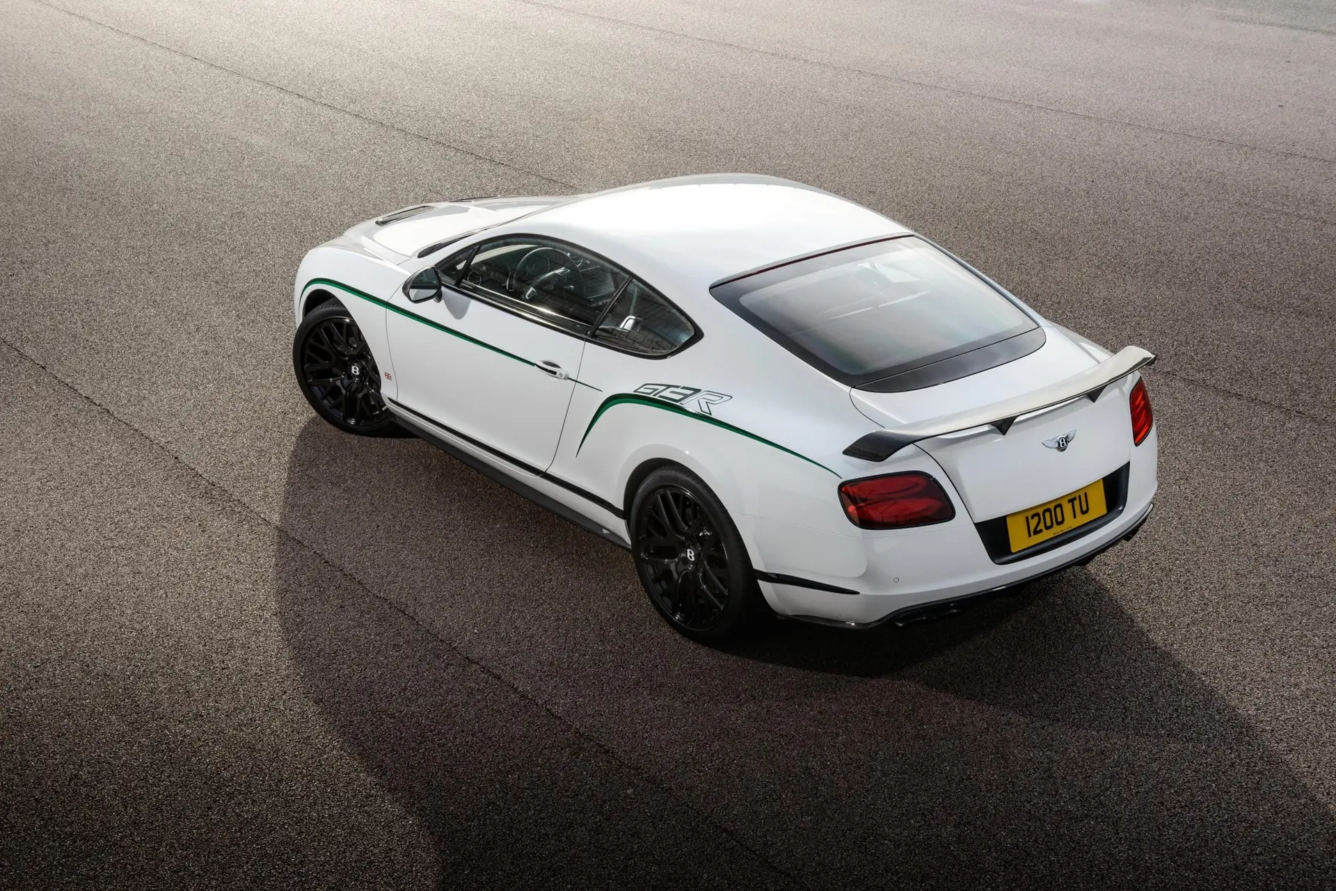 Bentley_Continental_GT3-R_Pebble_Beach