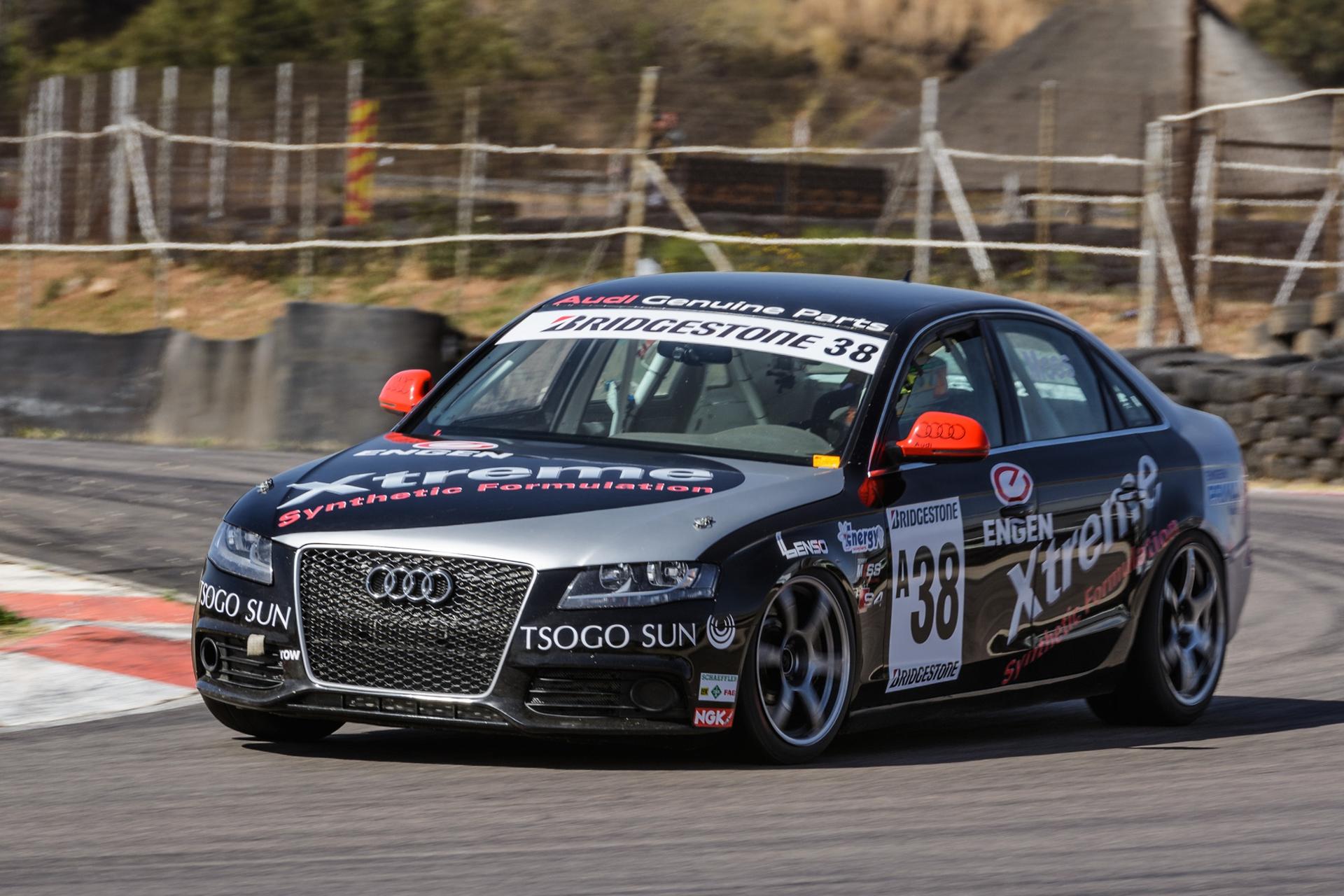 Audi S4 Quattro Racers Set the Pace at Zwartkops Racing
