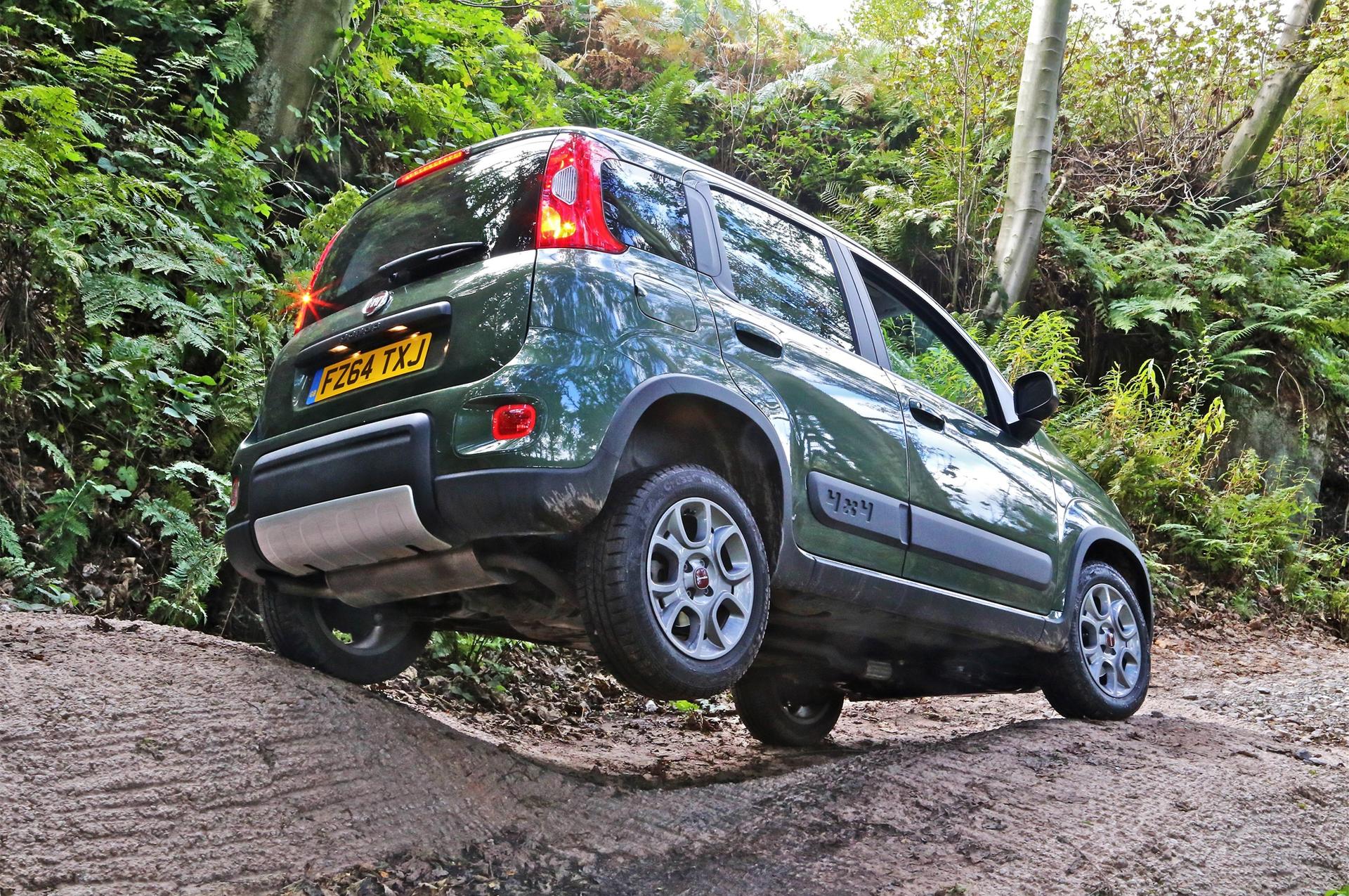 FIAT PANDA 4X4 CLAIMS CLASS HONOURS IN 2015 CARAVAN CLUB TOWCAR OF THE YEAR AWARDS