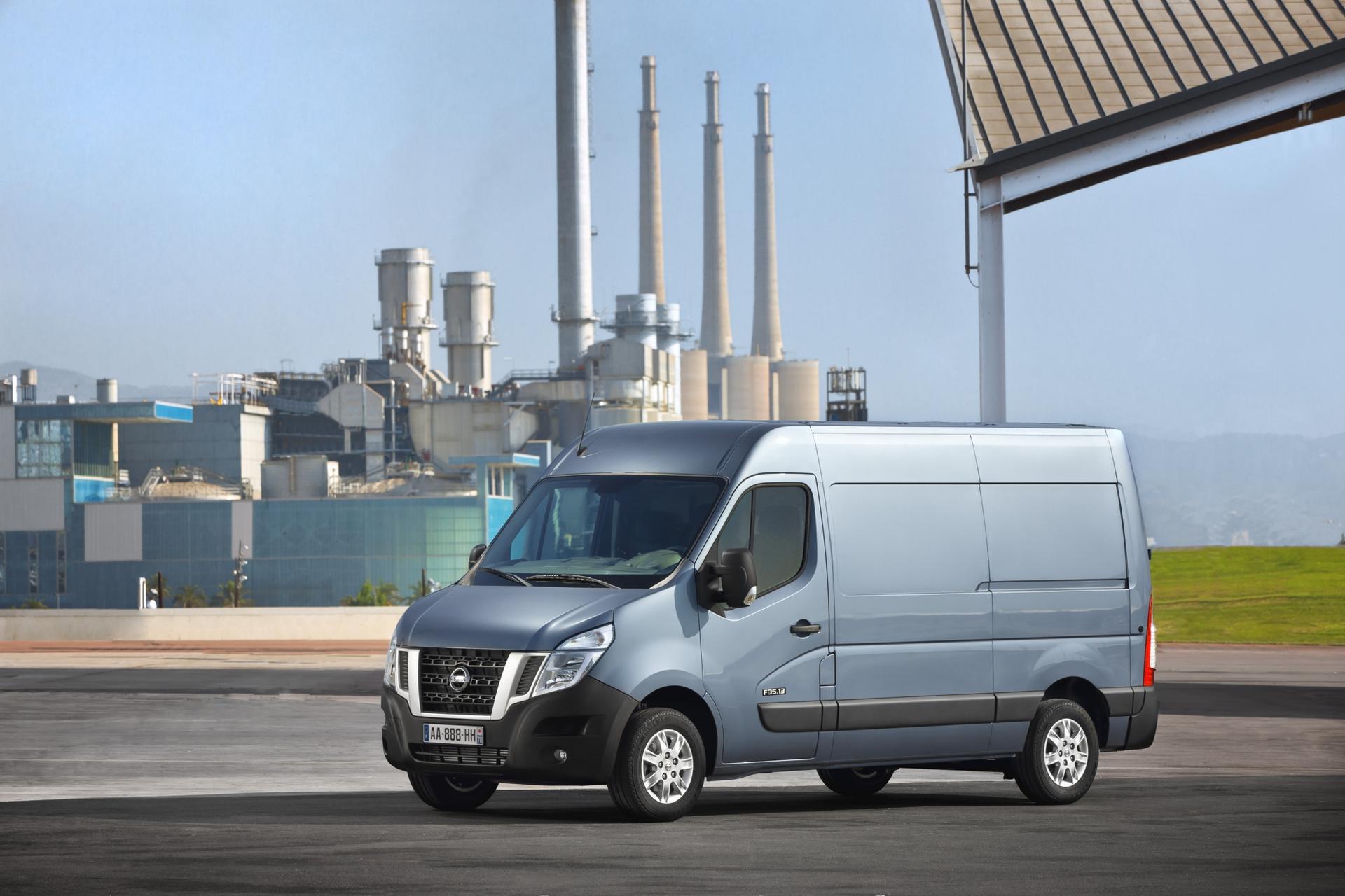 Nissan NV400 at the Hannover Motor Show in Germany