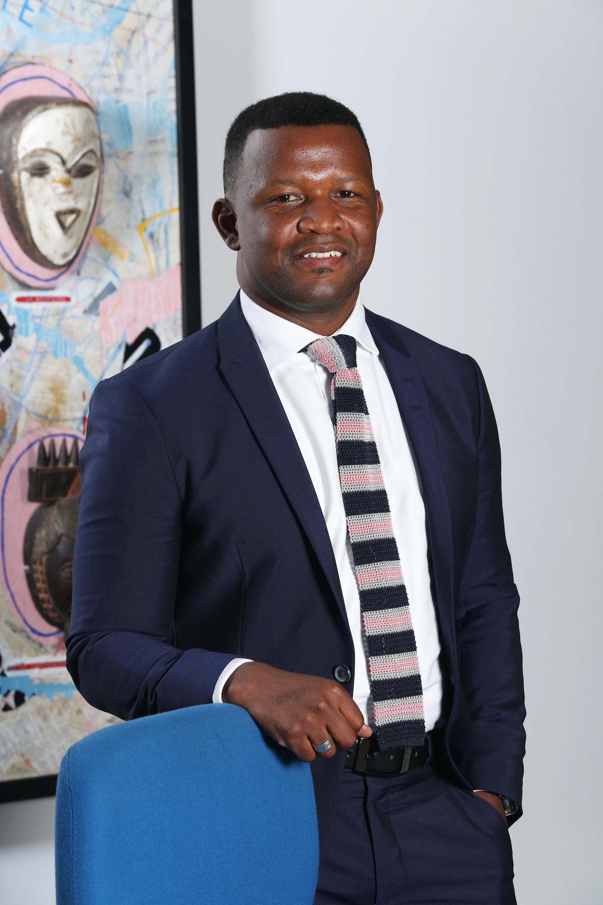 Standard Bank South Africa Comments on NAAMSA New Vehicle Sales Report – October 2014