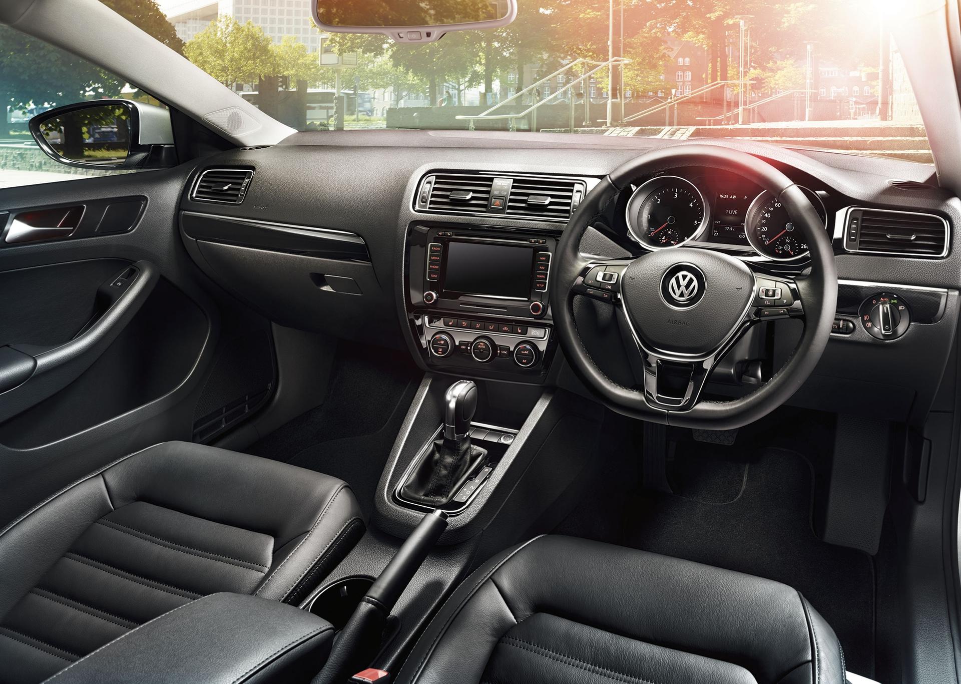 NEW VOLKSWAGEN JETTA