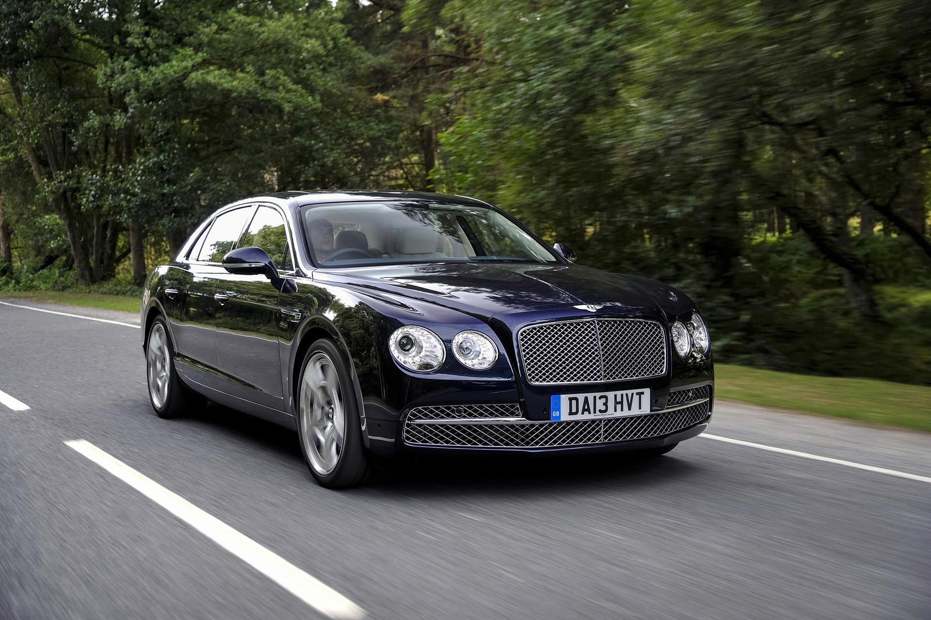 BENTLEY INCREASES SPEED AT DETROIT AUTO SHOW 2015
