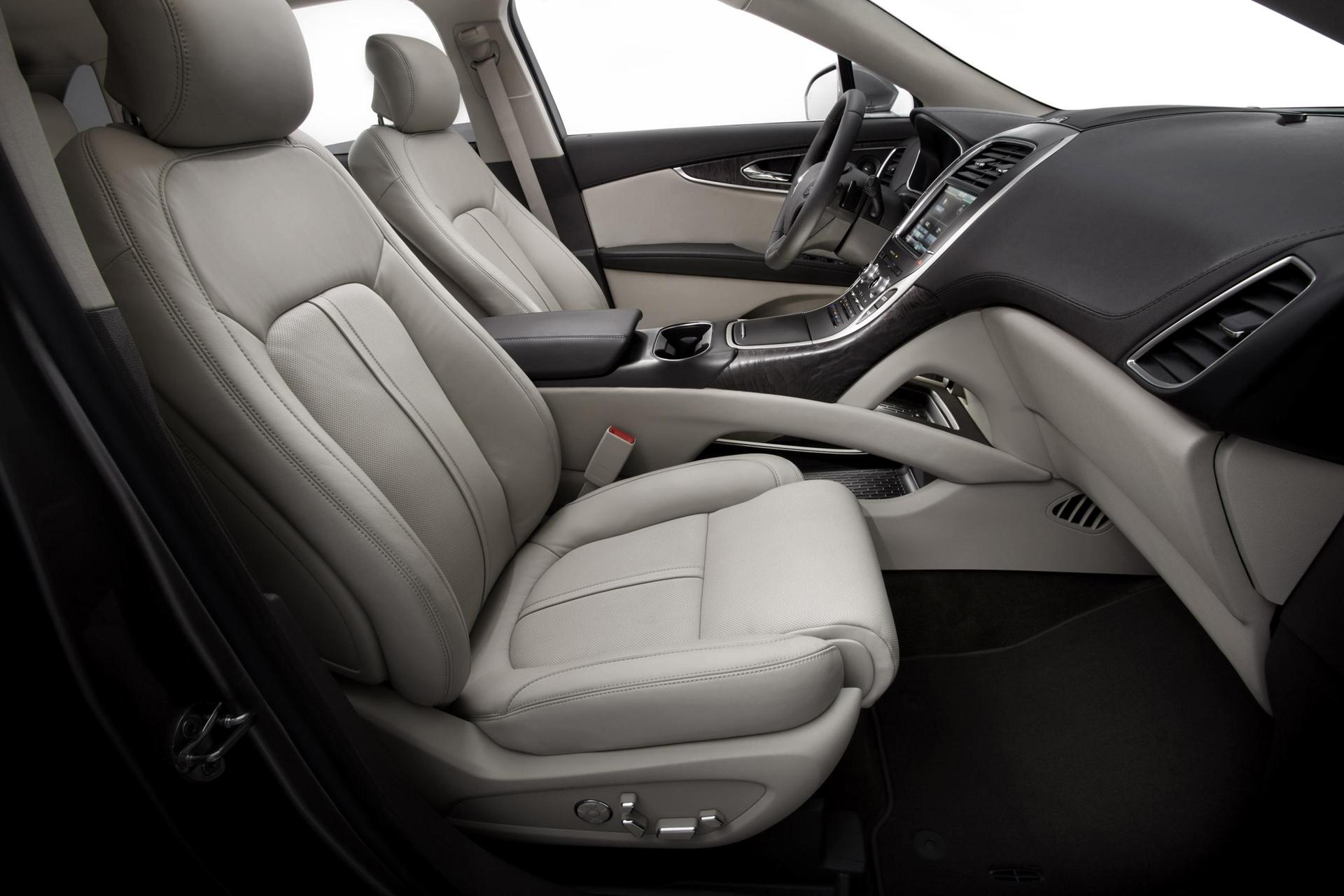Lincoln MKX debuts at Detroit Motor Show 2015