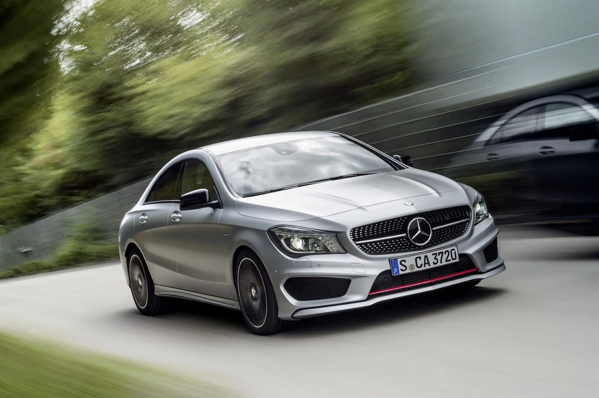 And the “all-wheel-drive car” award goes to… Mercedes-Benz