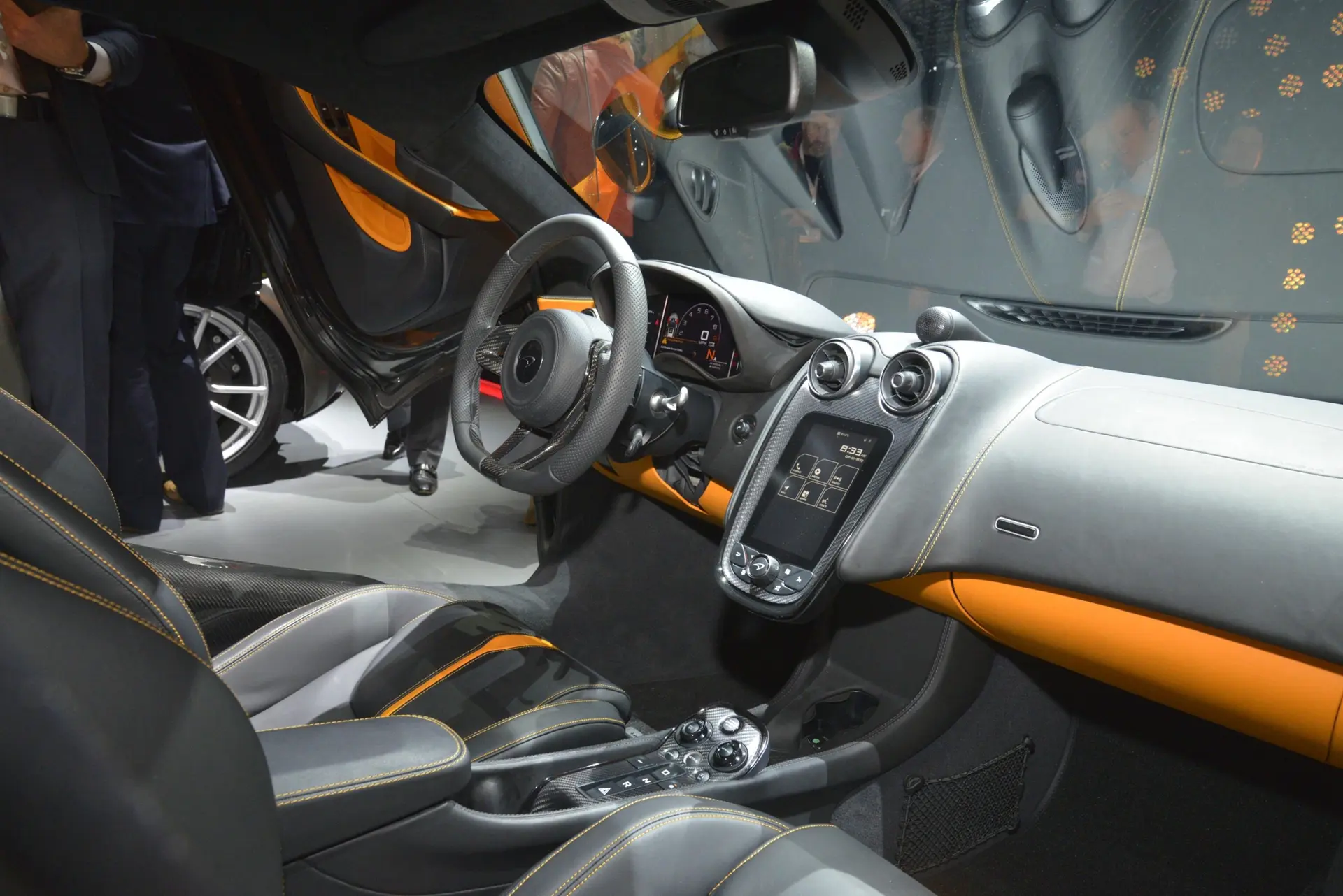 McLaren-570S-Interior