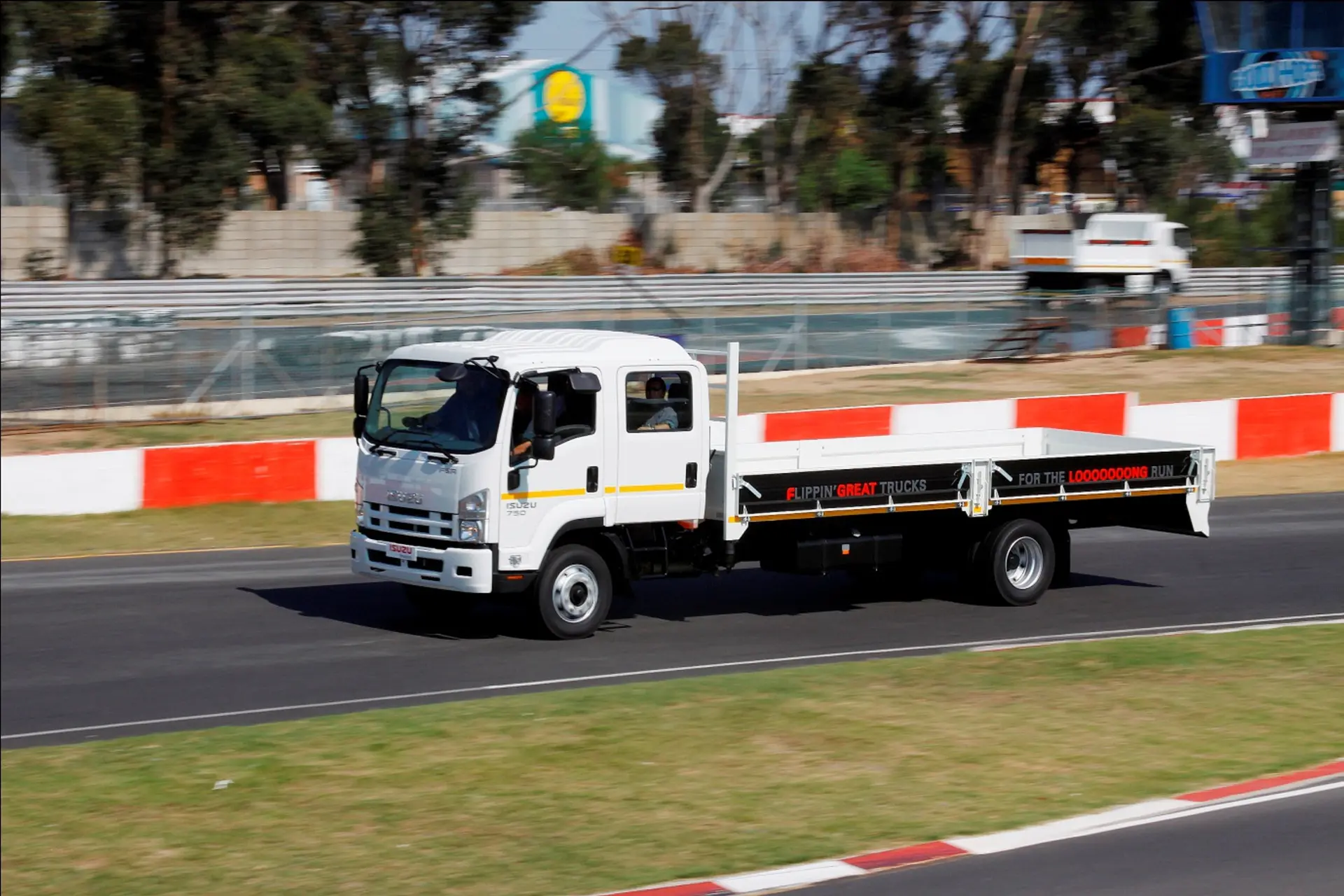 Isuzu-Trucks