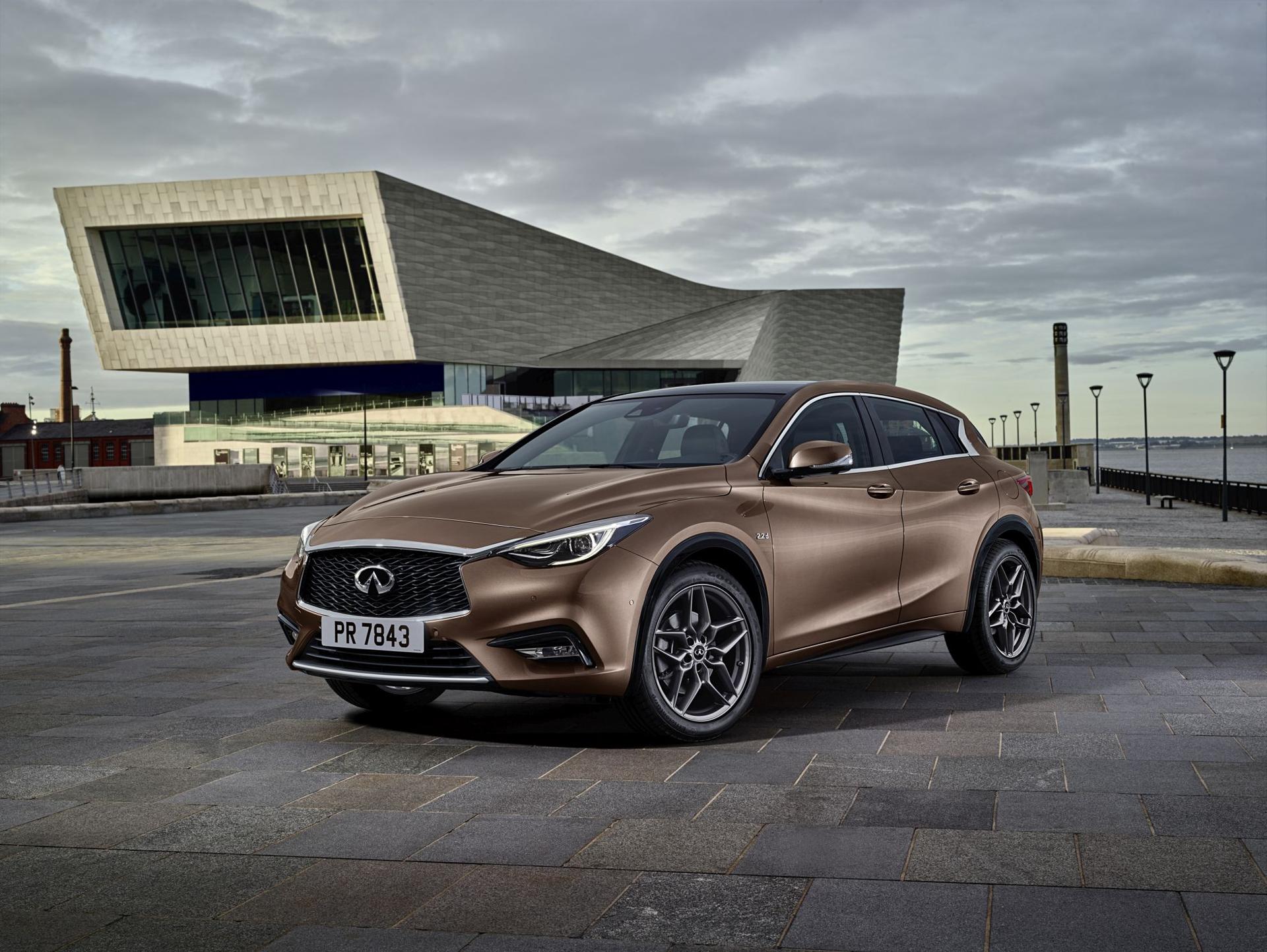 Infiniti Q30 Premium Active Compact set for Frankfurt IAA 2015 premiere