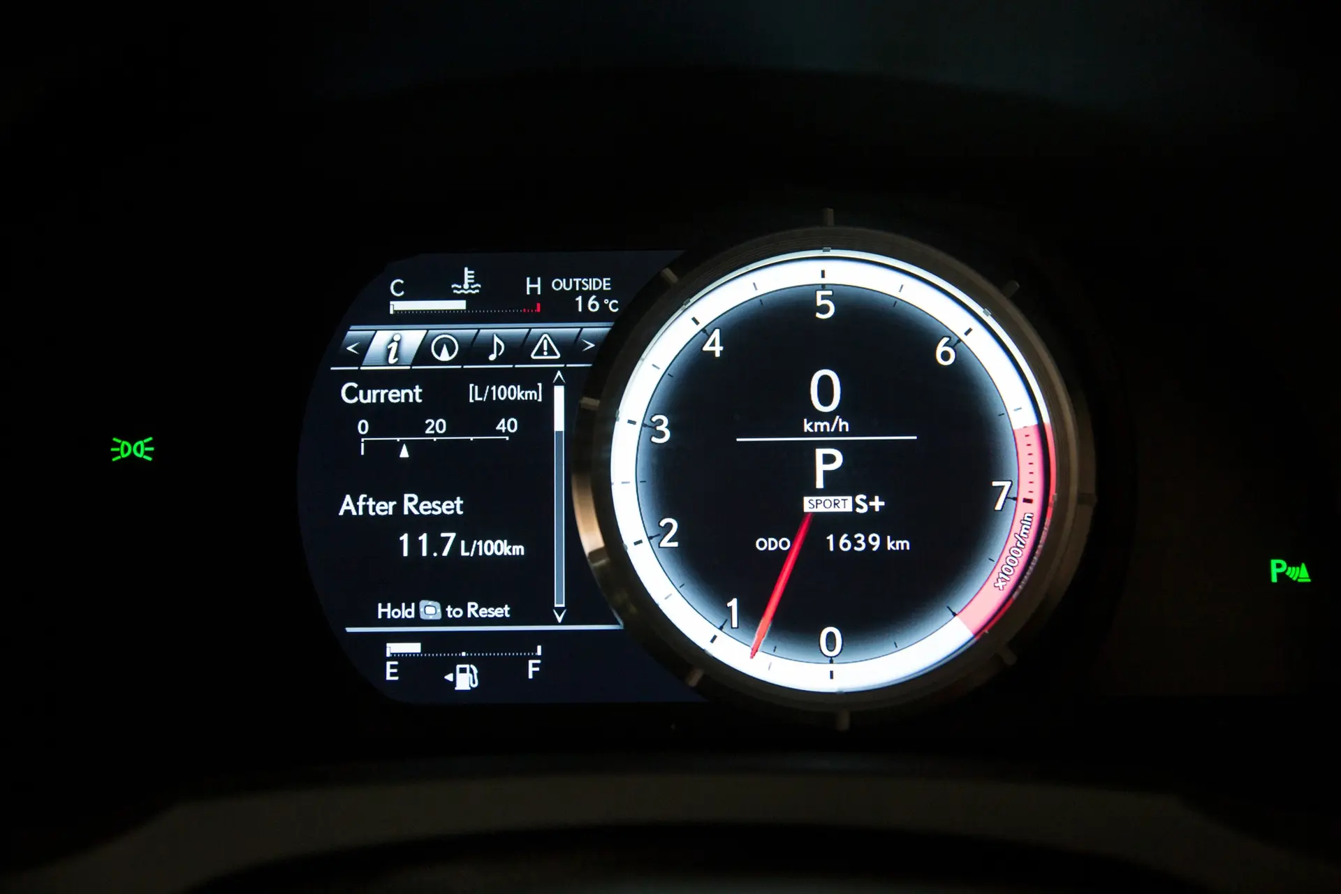 Lexus-RC-350-Dashboard