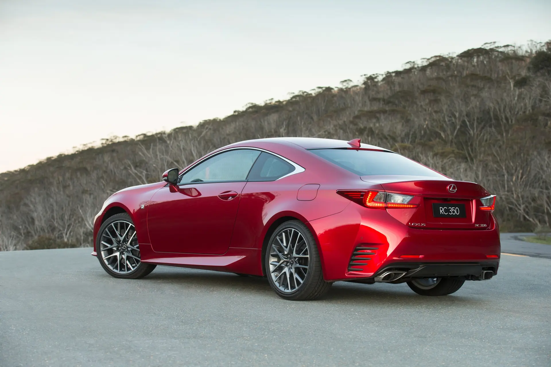 Lexus-RC-350-F