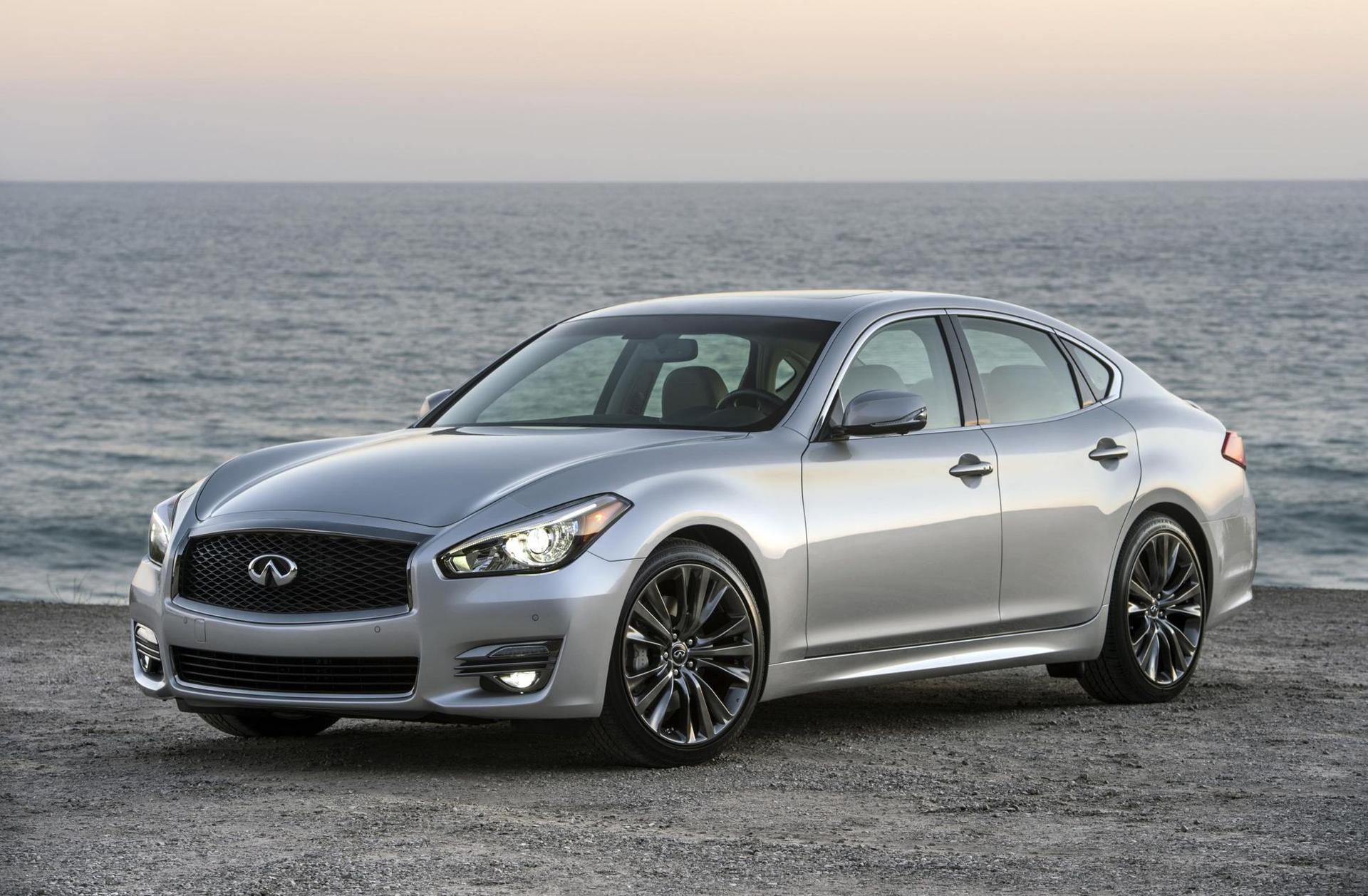2016 INFINITI Q70 DEBUTS AT PEBBLE BEACH CONCOURS d’ELEGANCE