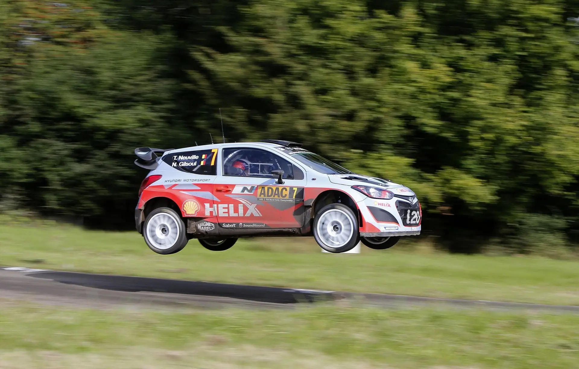 Hyundai continues fight for 2nd championship place in Rallye Deutschland