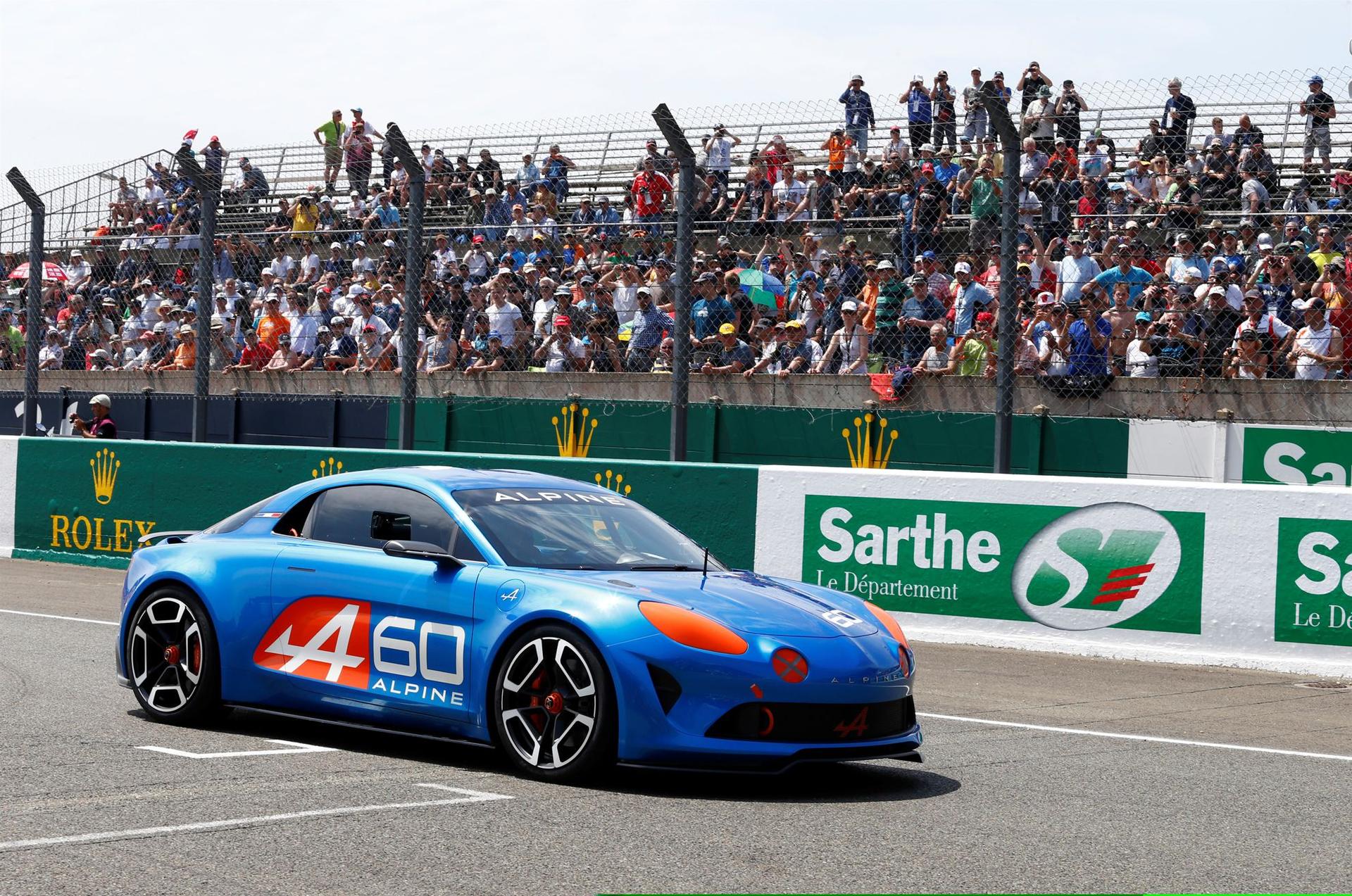 Renault Alpine 60th anniversary celebrations in Dieppe: a record-breaking get-together