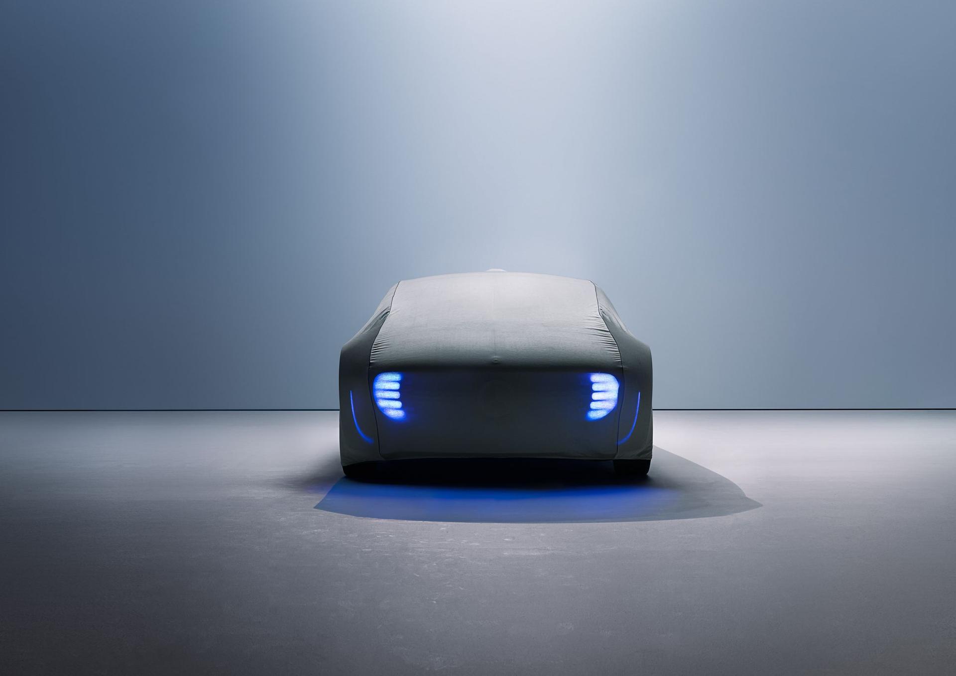 Mercedes-Benz ConceptIAA – Automotive future meets art