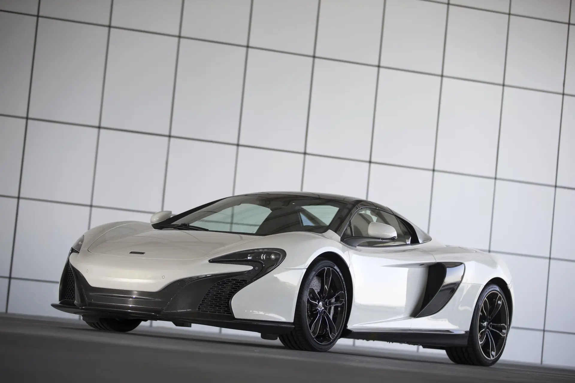 McLaren-Dubai-Auto-Show