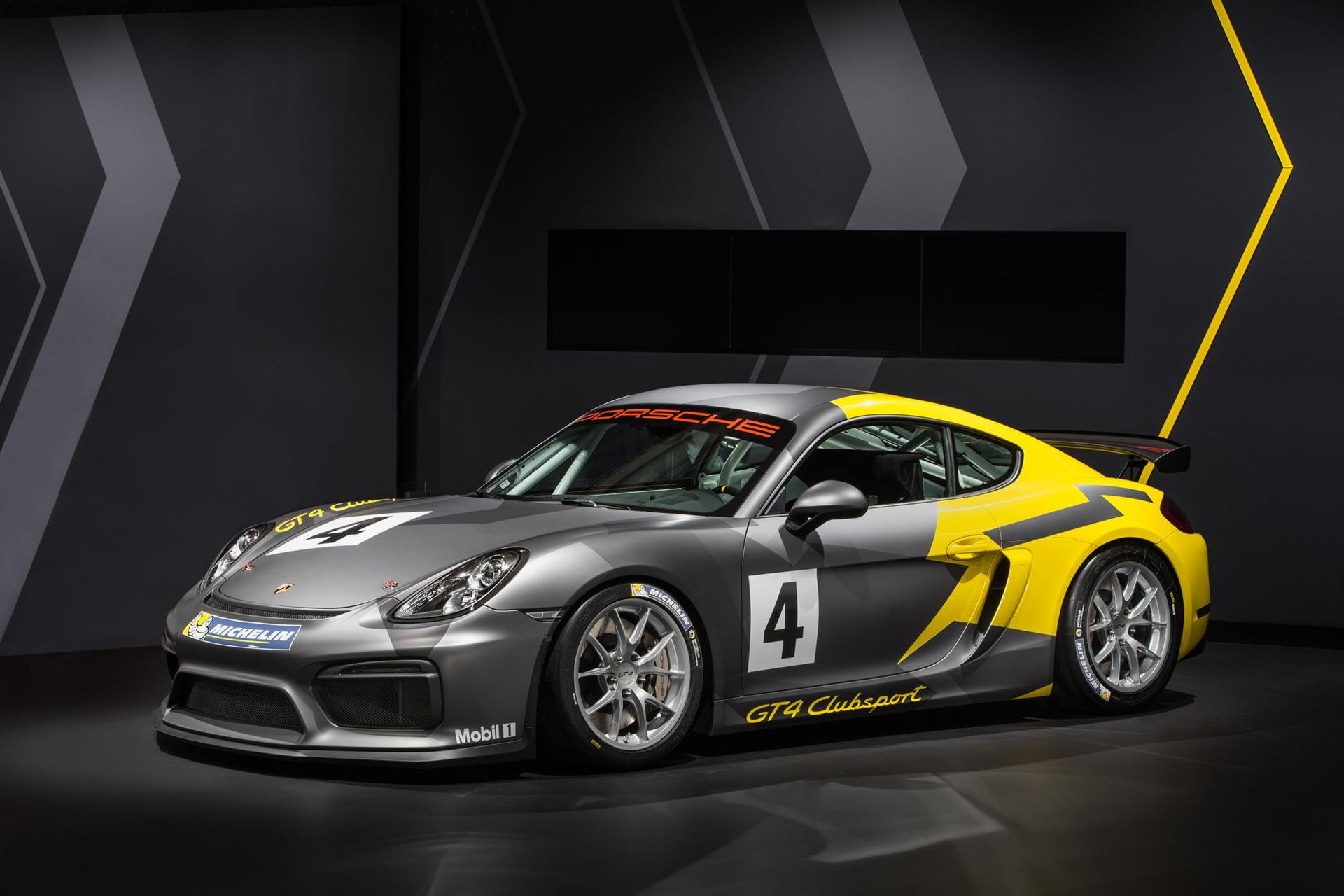 NEW PORSCHE CAYMAN GT4 CLUBSPORT FOR THE RACETRACK