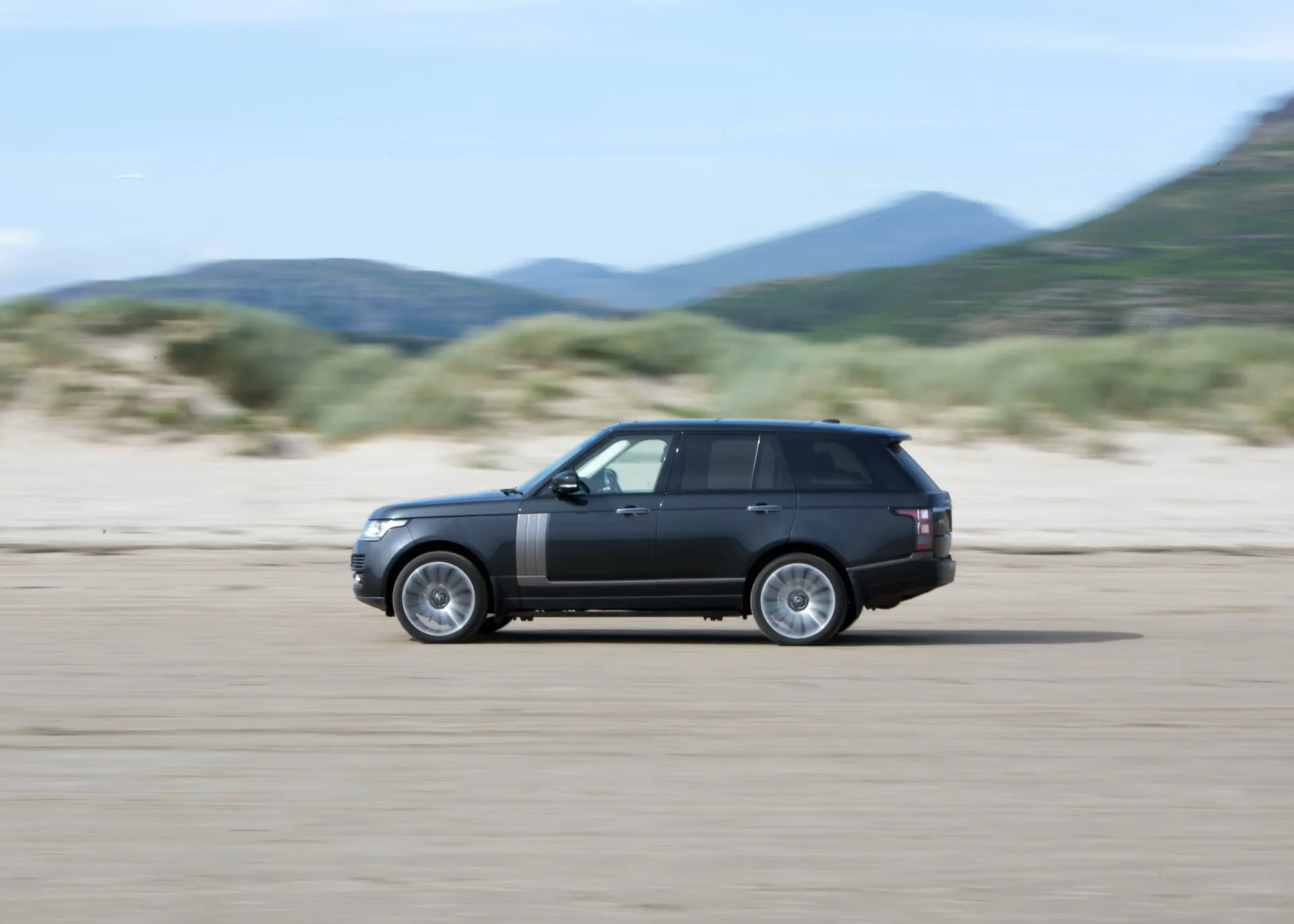 Warrantywise reliability index: Last-gen Range Rover named as least ...