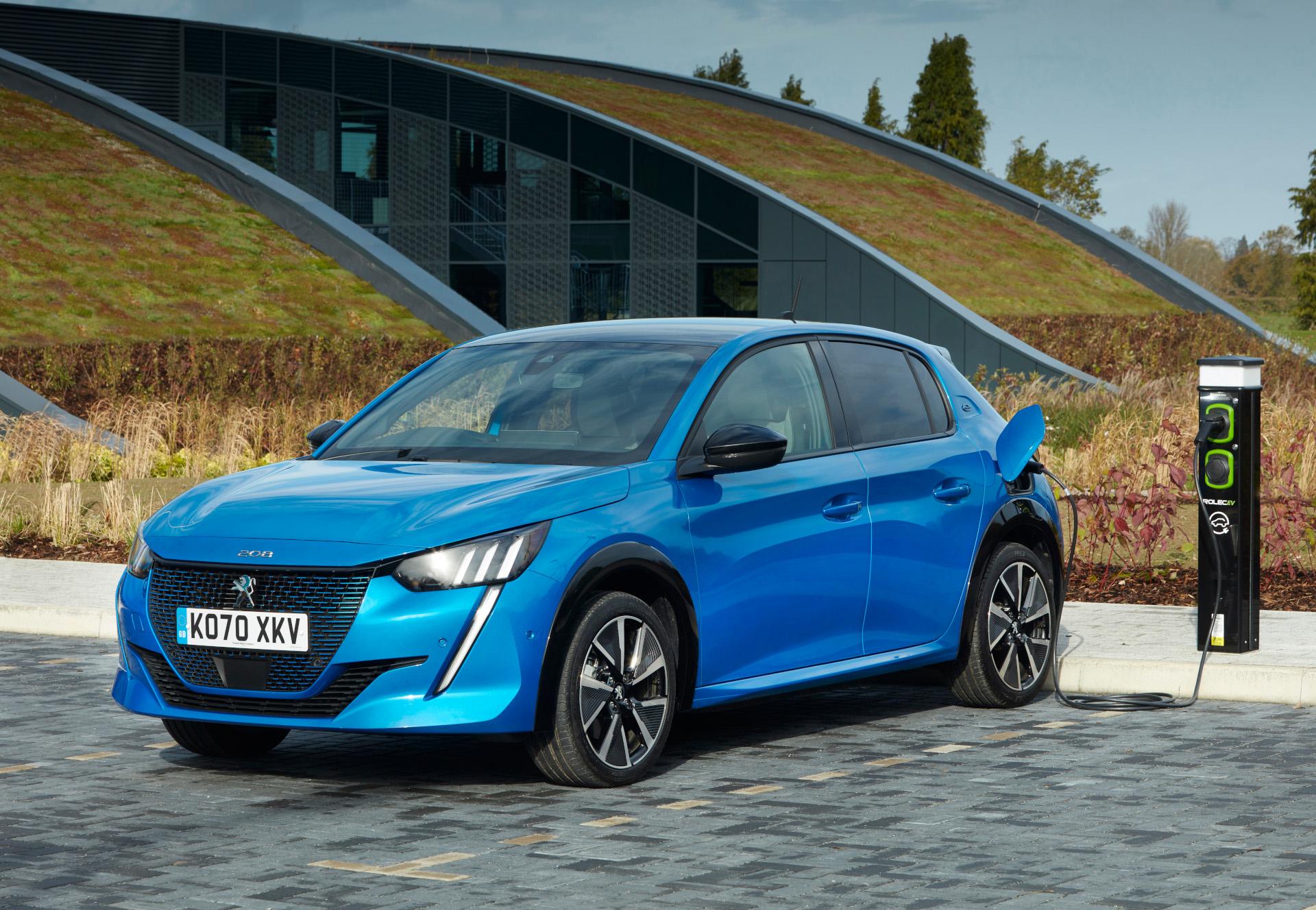 Car Dealer Used Car Awards: PEUGEOT 208 and e-208 named ‘Used Small Car of the Year’