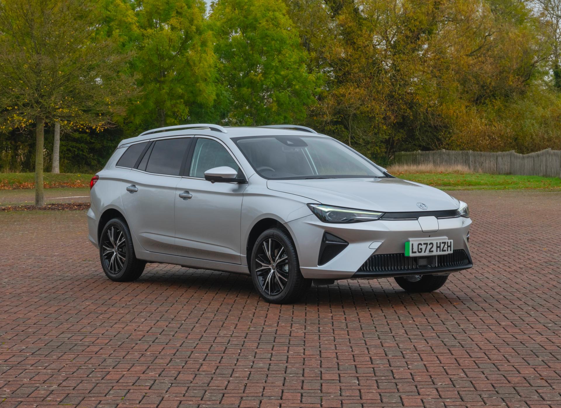 ‘Buy It’, says carwow – The new MG5 EV