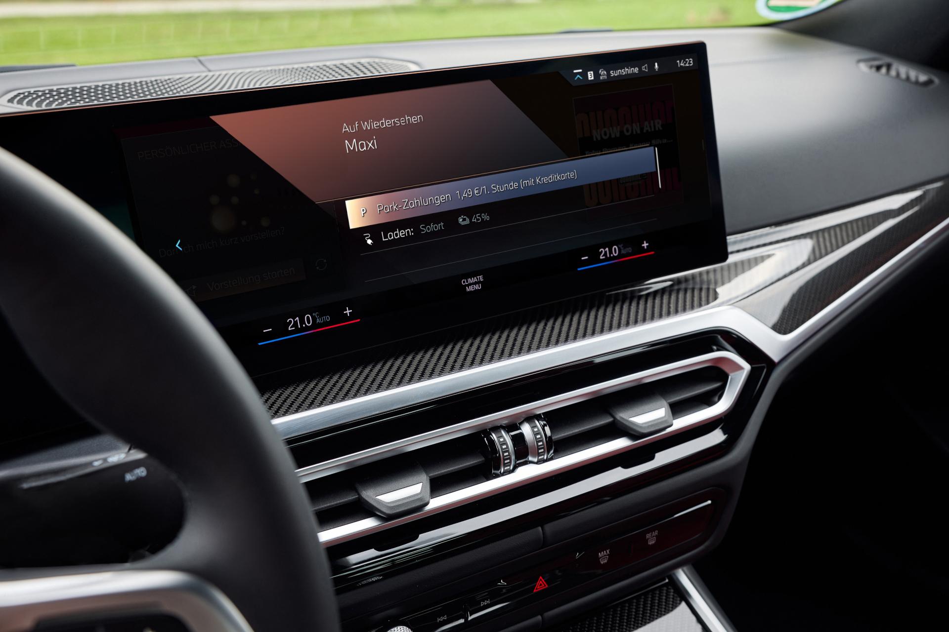 New BMW in-vehicle parking payments feature