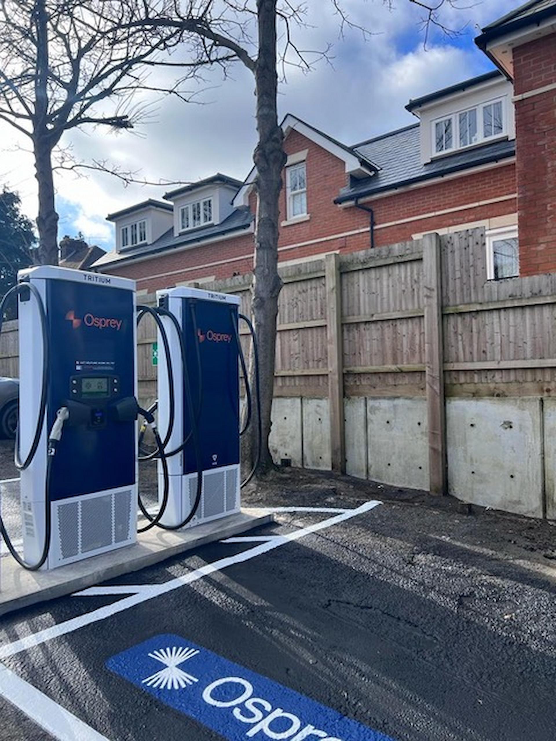 New rapid EV charging site opened at Camden Arms Hotel