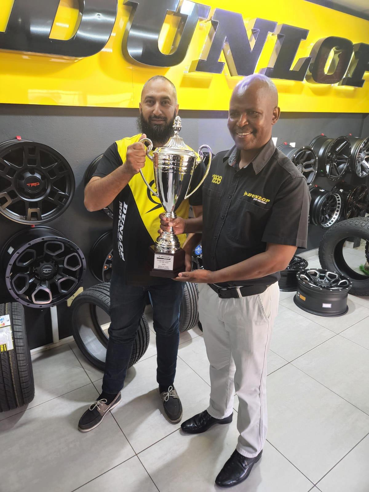 Dunlop celebrates top tyre dealers