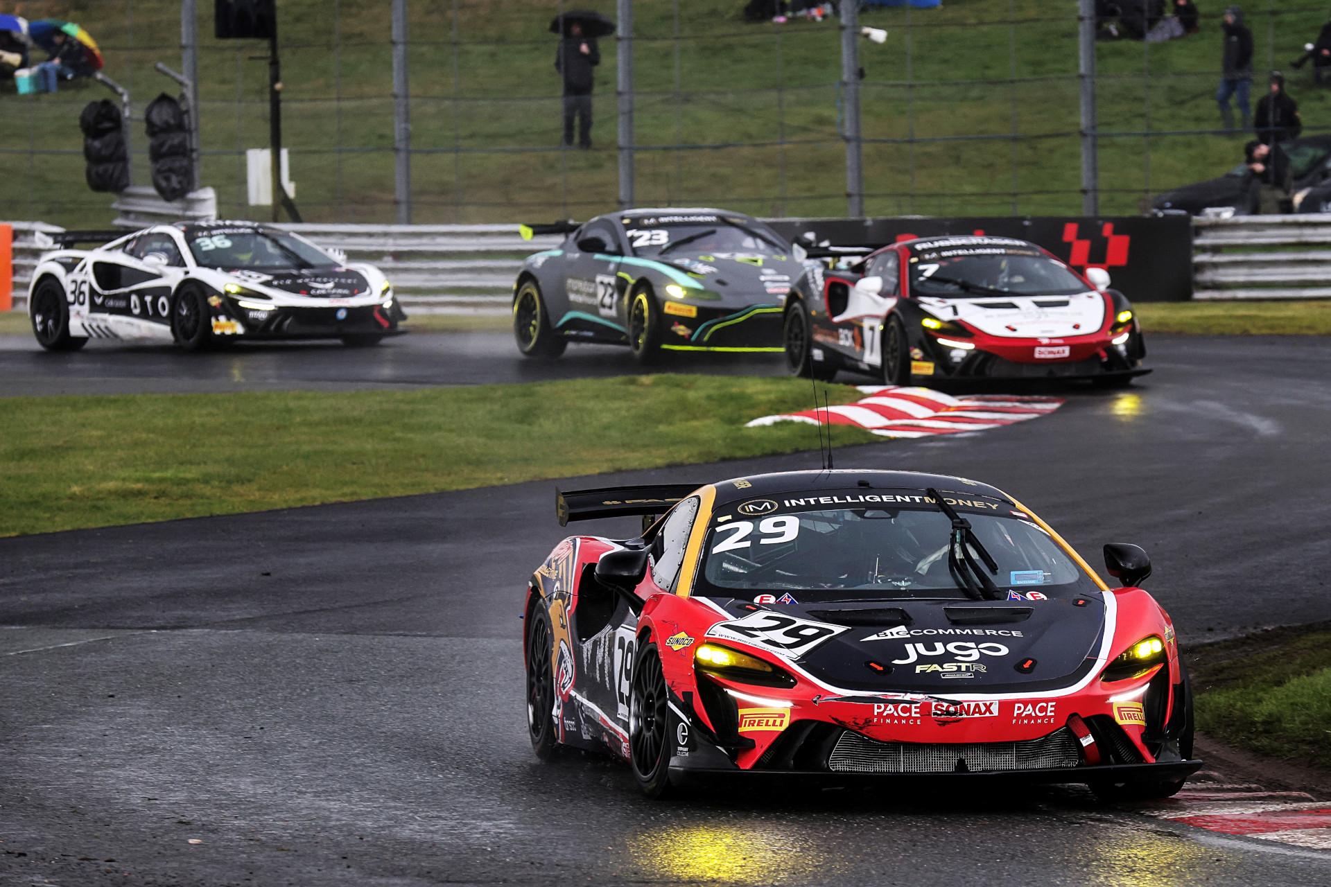 McLaren Artura GT4 GT Championship