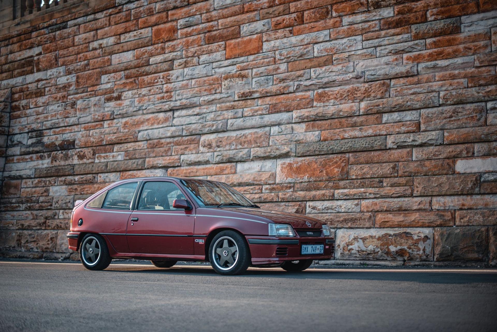 Opel Kadett GSi Superboss