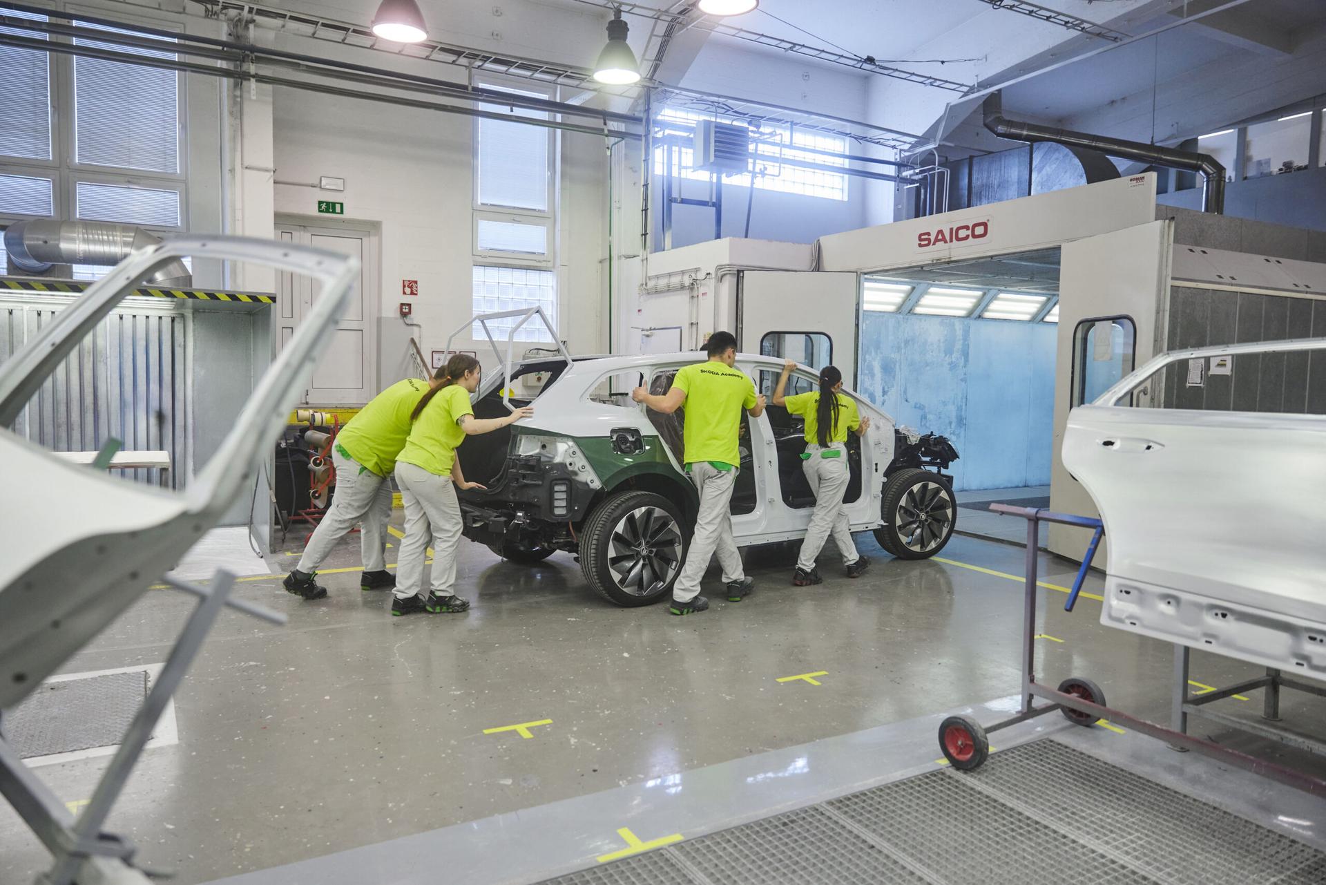 Škoda Roadiaq Apprentice Car No. 9