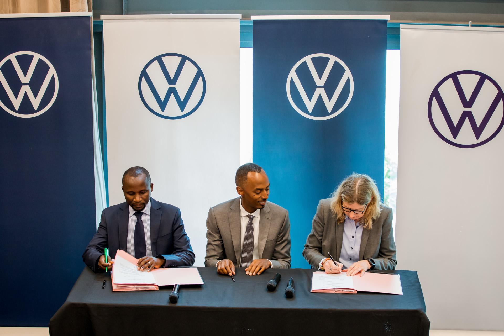 Volkswagen signs Memorandum of Understanding with Government of Rwanda