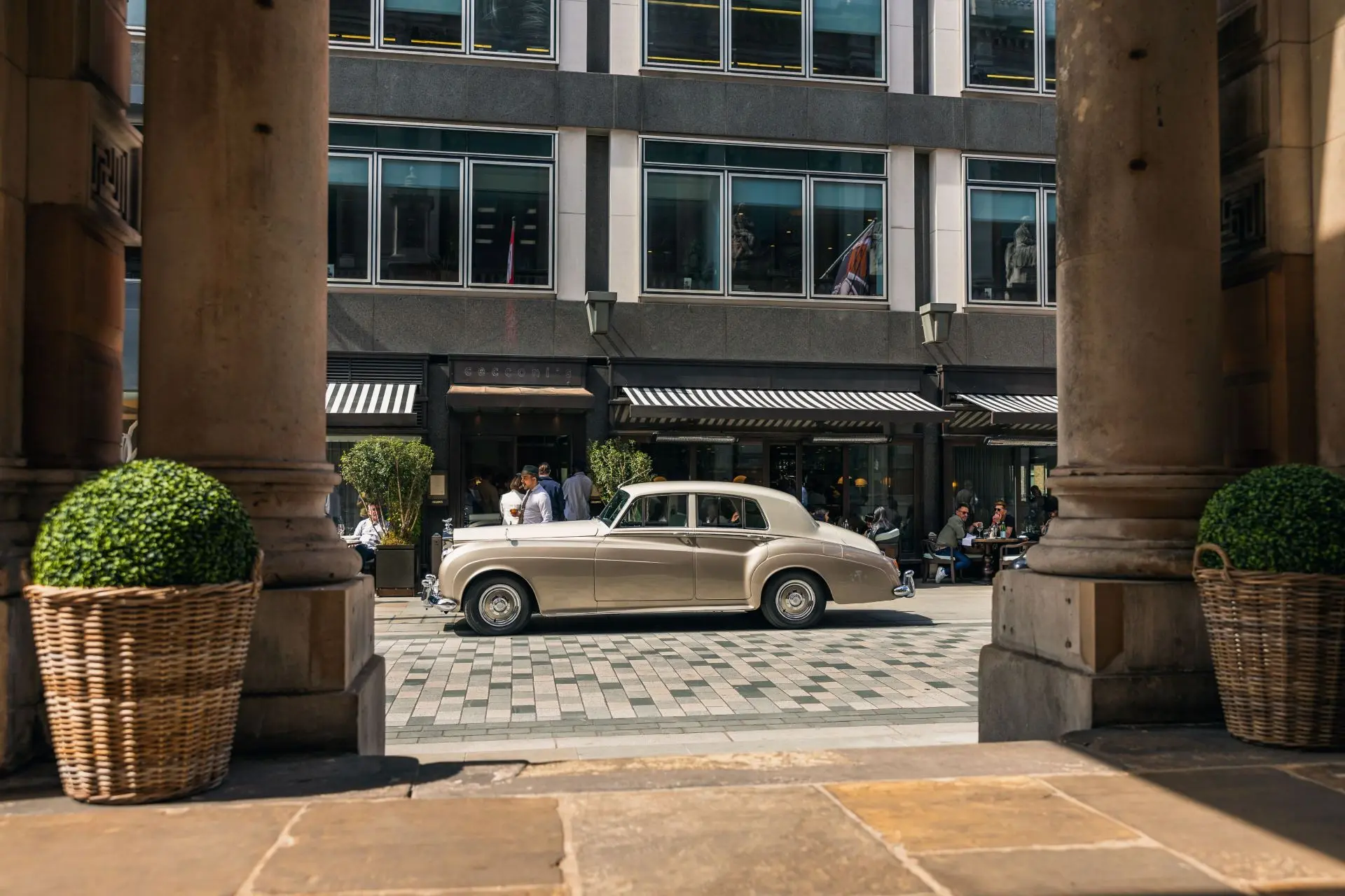 Lunaz Debuts Hotel Programme With Electric Rolls Royce Owned By Sophia Loren 1