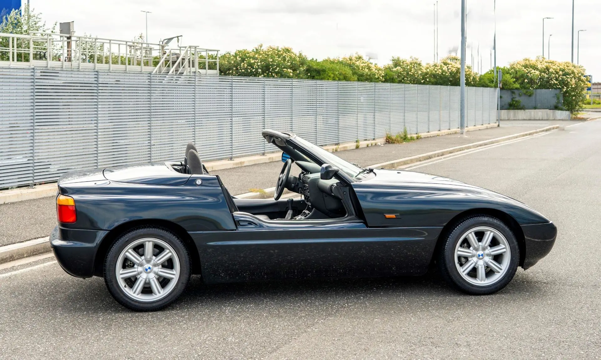 5800 Mile Bmw Z1 To Be Auctioned By Car Classic 1