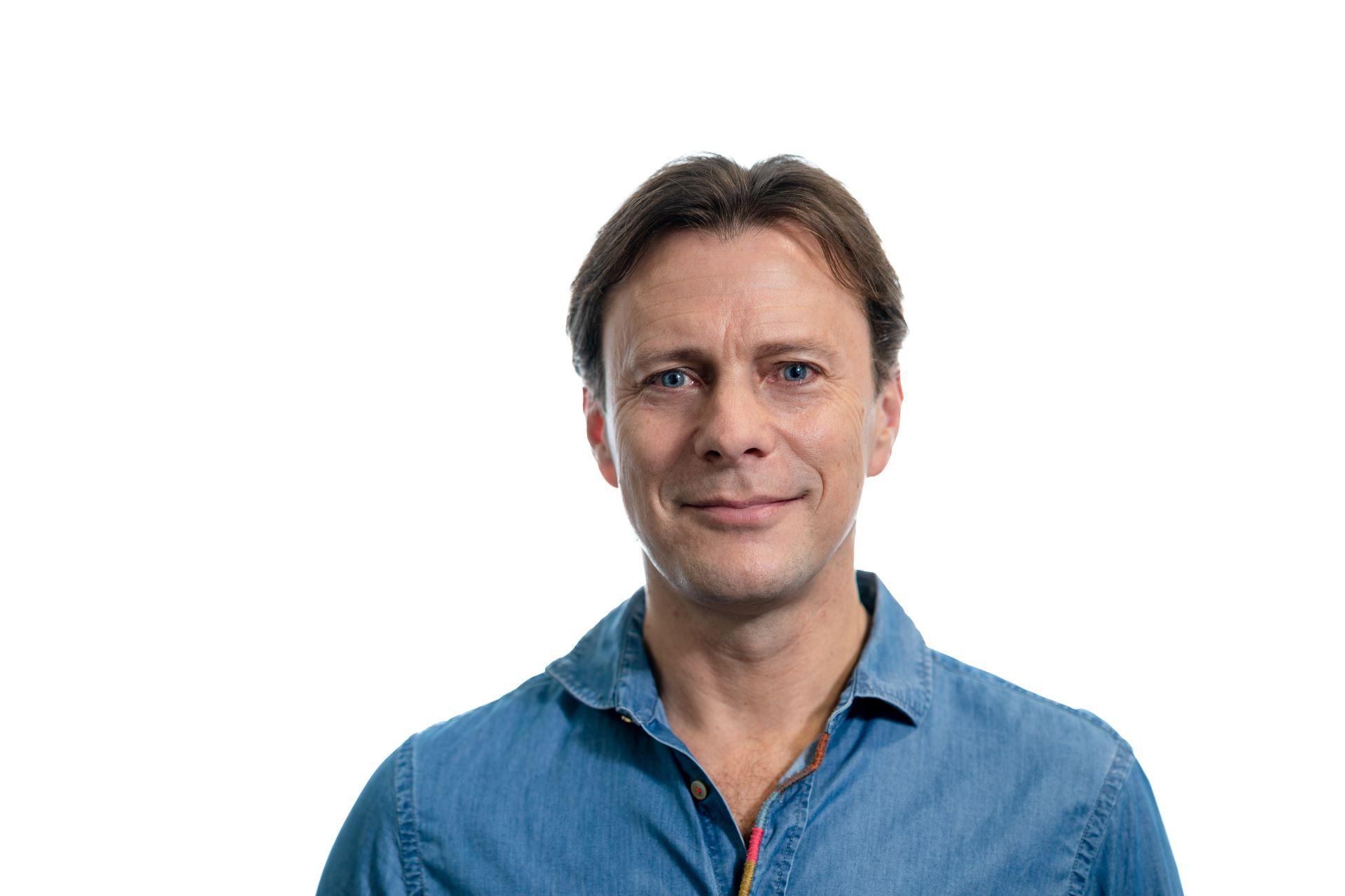 A quick look under the bonnet reveals the new car market has reached a pivot point