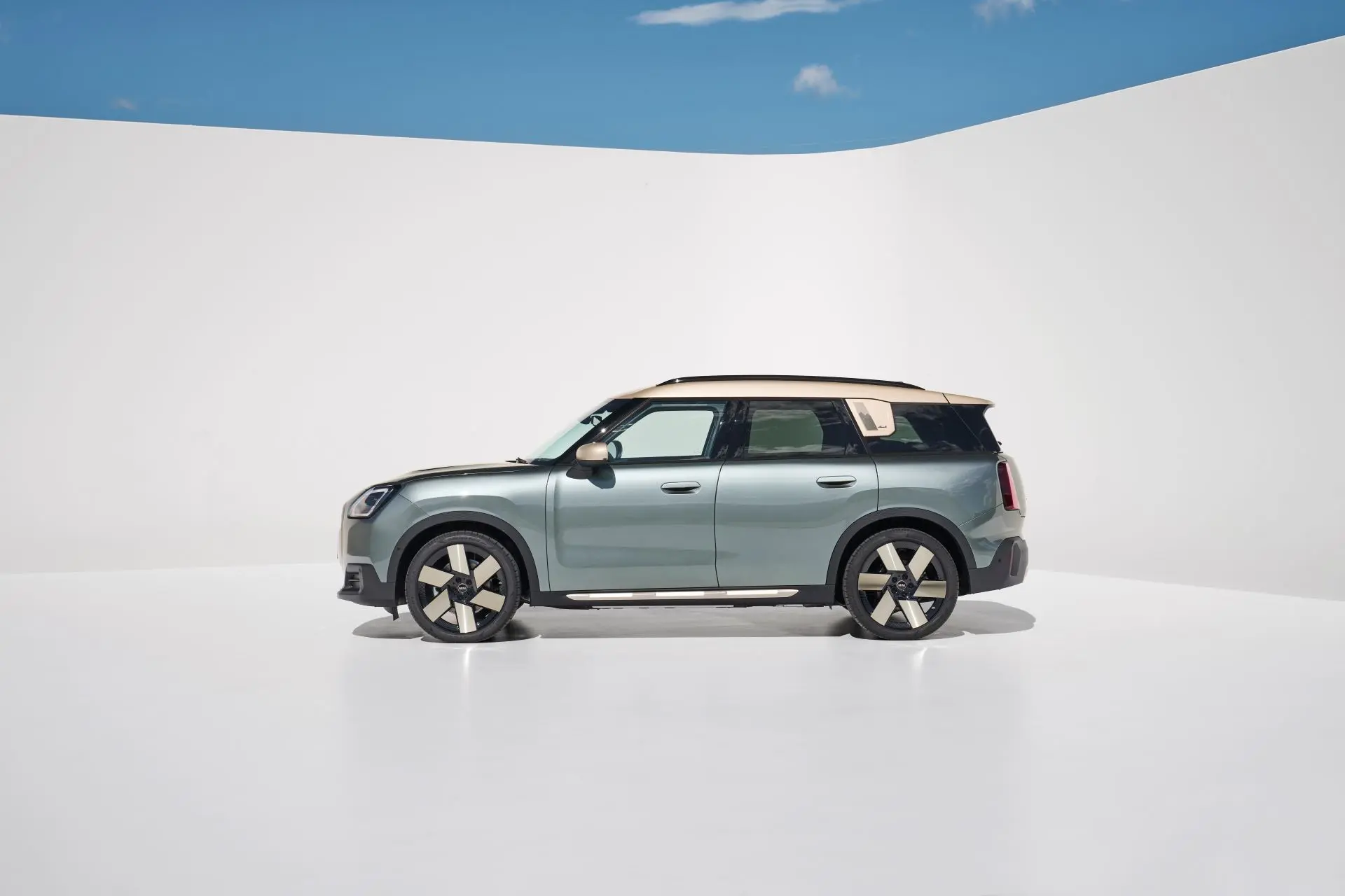 All New Mini Countryman 1