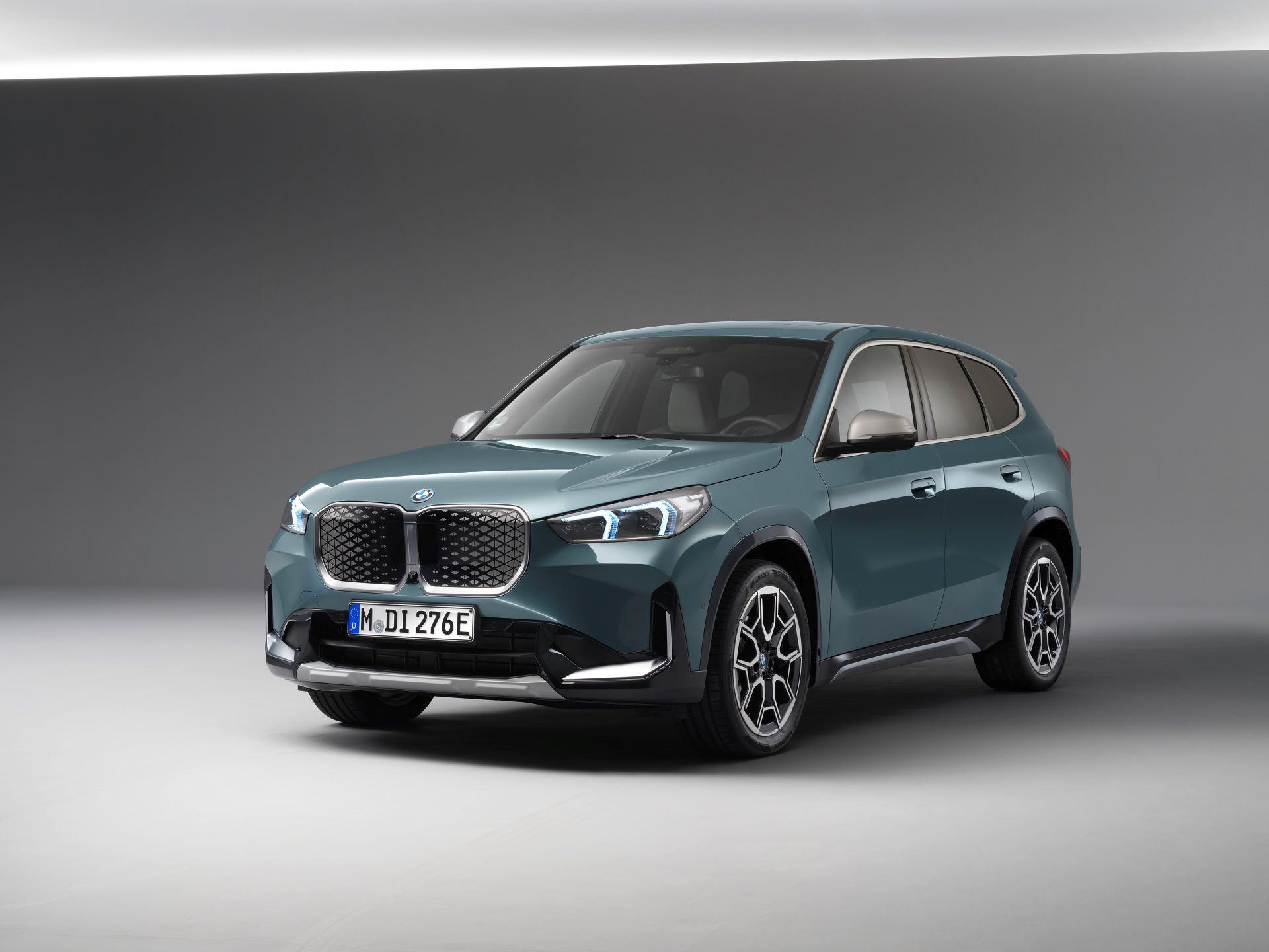 BMW continues to expand all-electric offering in UK with introduction of iX1 eDrive20