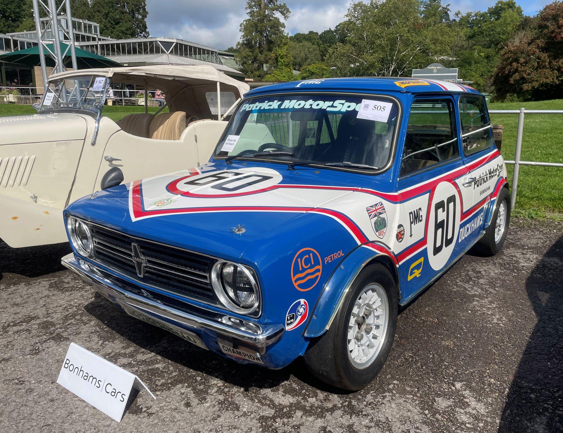 Expert talks, top buys and sunshine at Beaulieu’s International Autojumble
