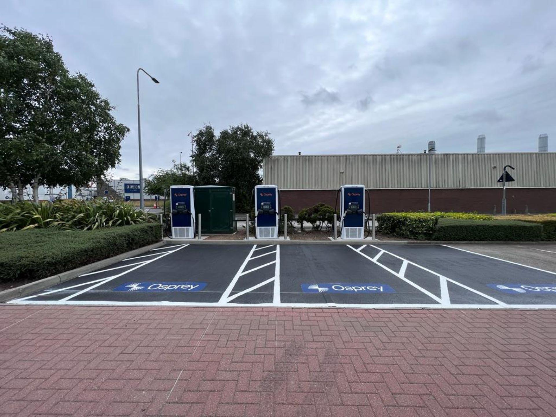 New rapid EV charging site opened at Kingston Retail Park in Hull by Osprey Charging Network